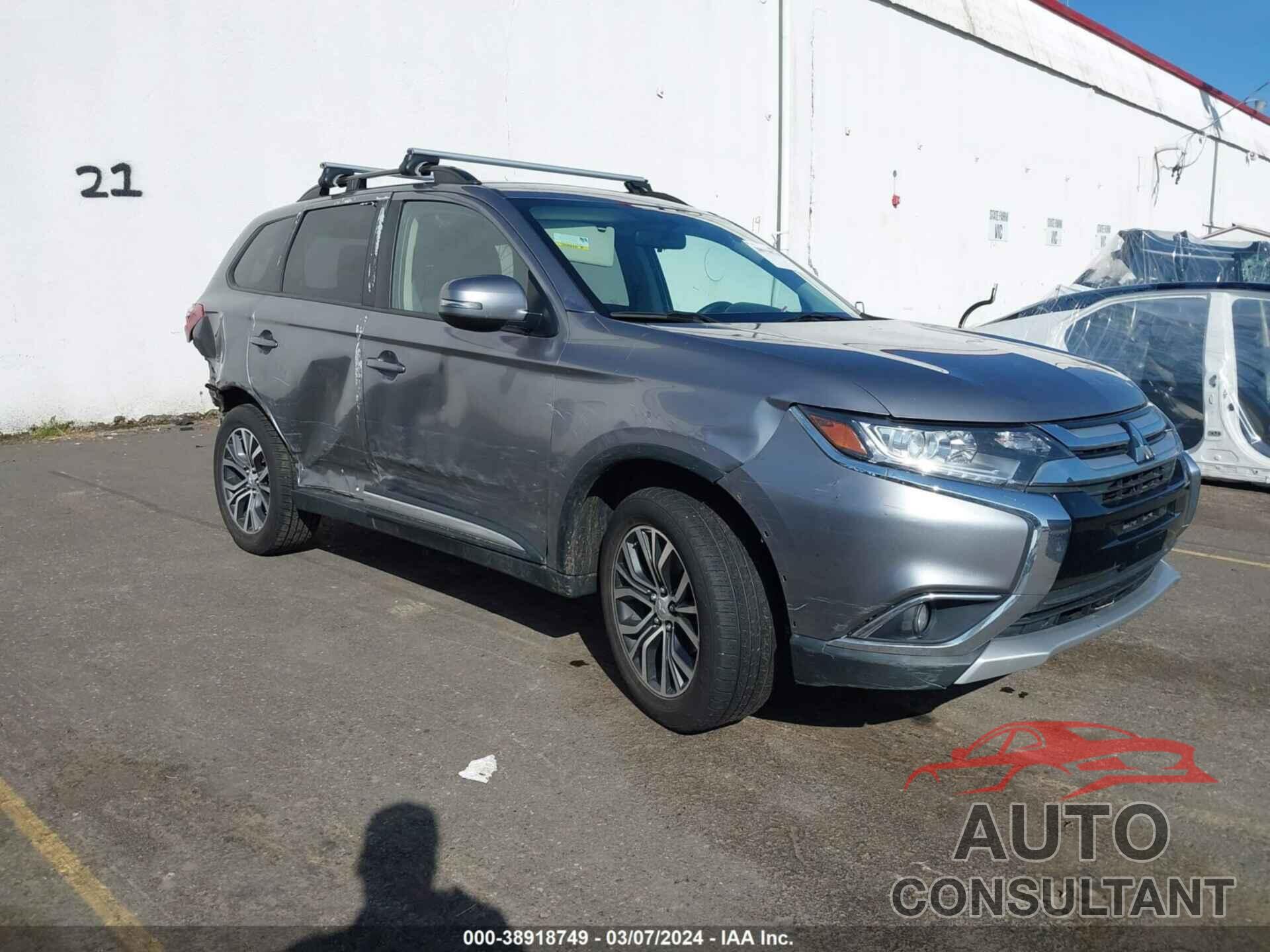 MITSUBISHI OUTLANDER 2018 - JA4AZ3A32JZ025431