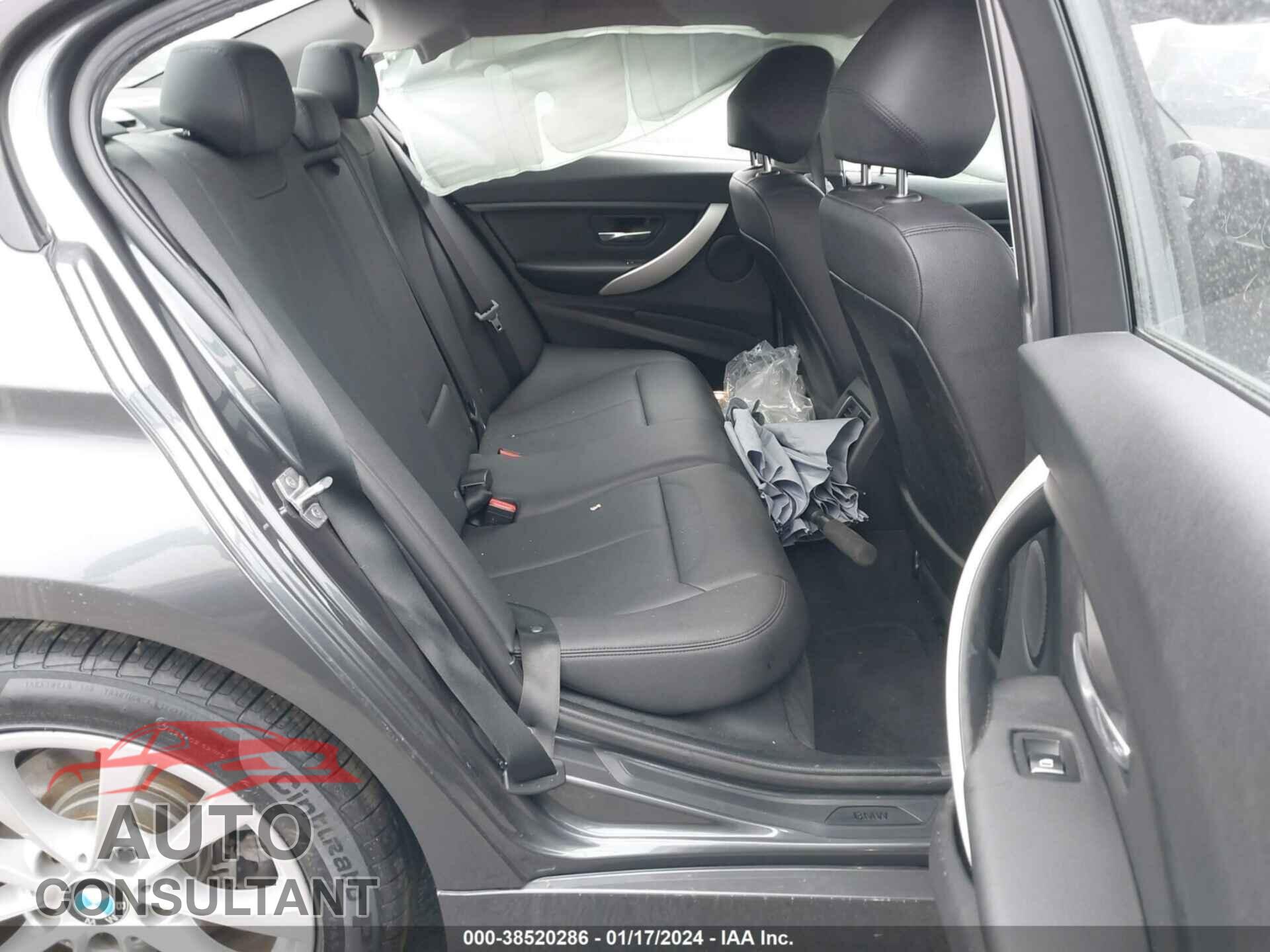BMW 320I 2016 - WBA8A9C5XGK618515