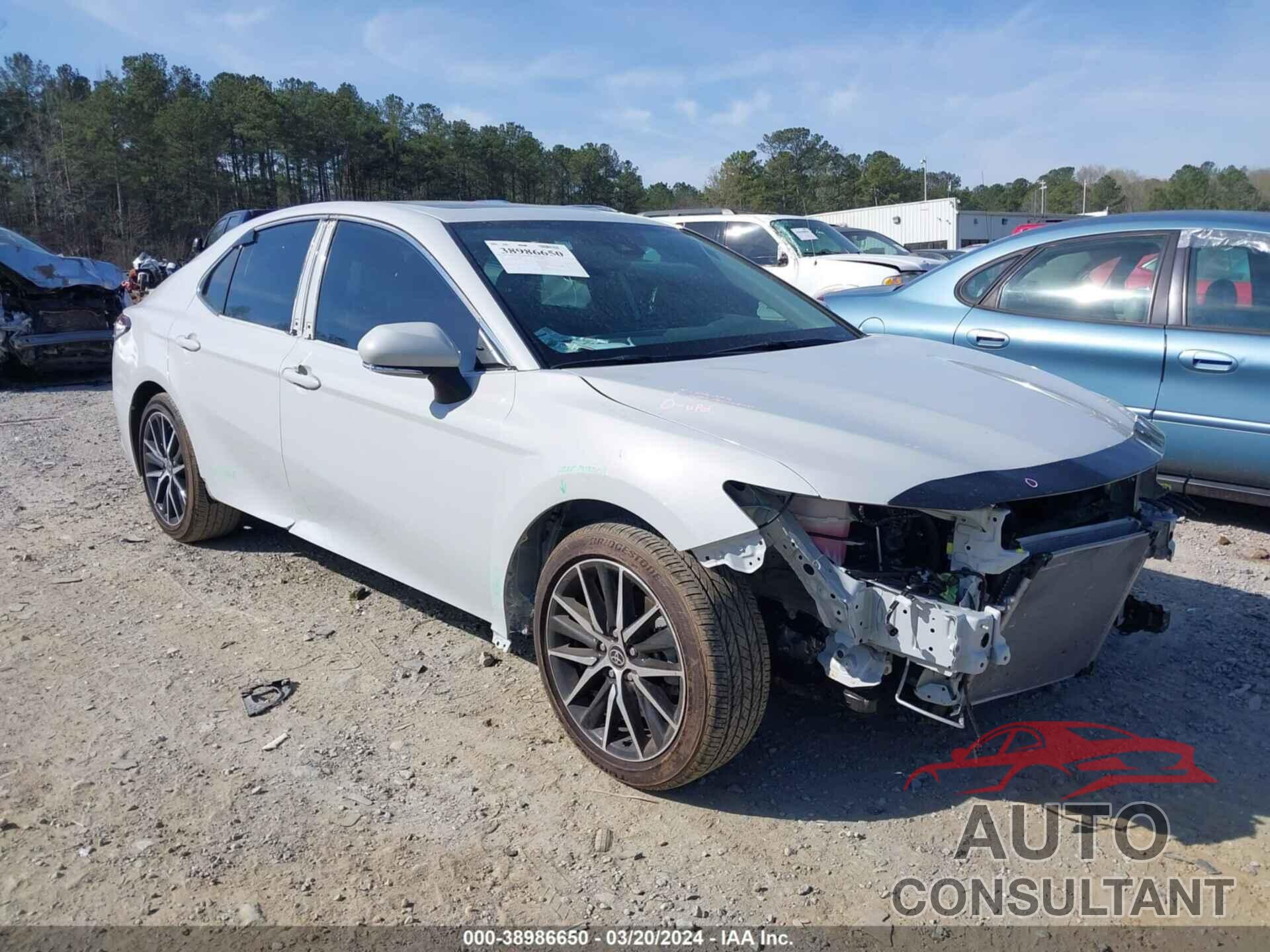 TOYOTA CAMRY 2023 - 4T1T11AK6PU142531