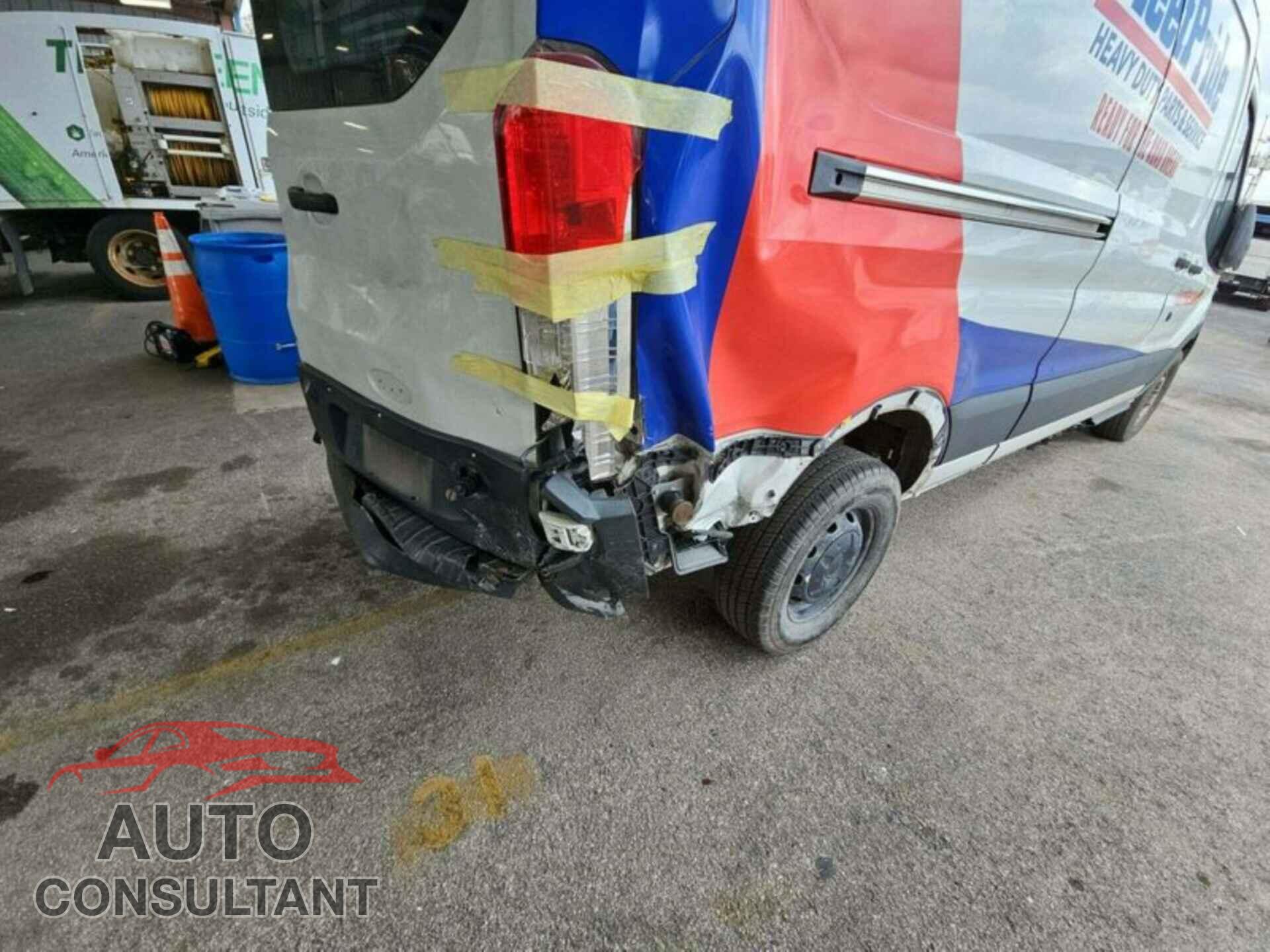FORD TRANSIT 2017 - 1FTYR2CM2HKA72322