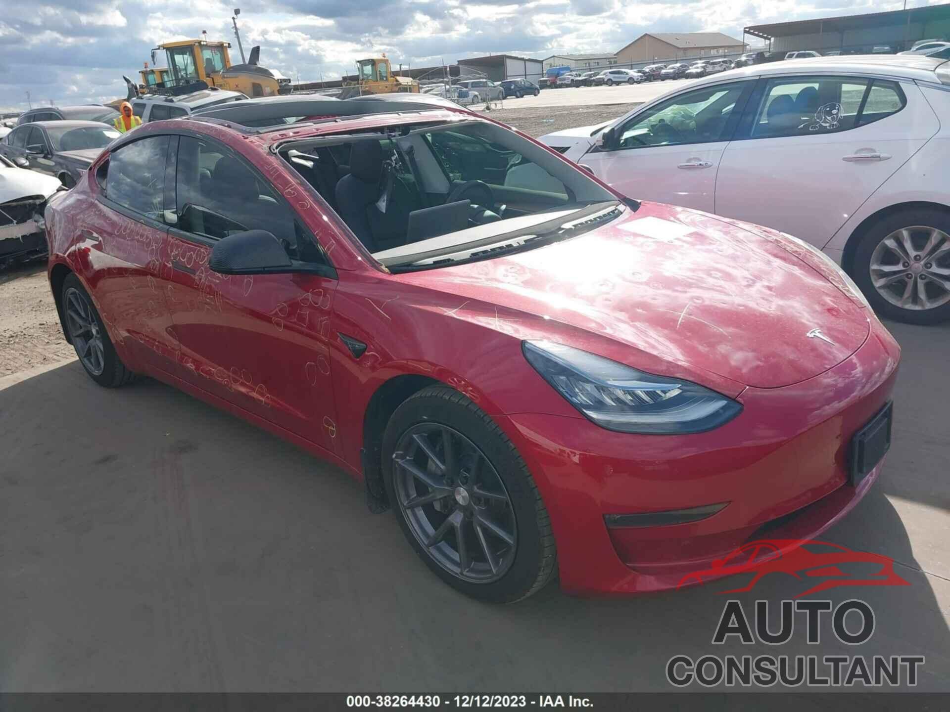 TESLA MODEL 3 2022 - 5YJ3E1EB8NF261772