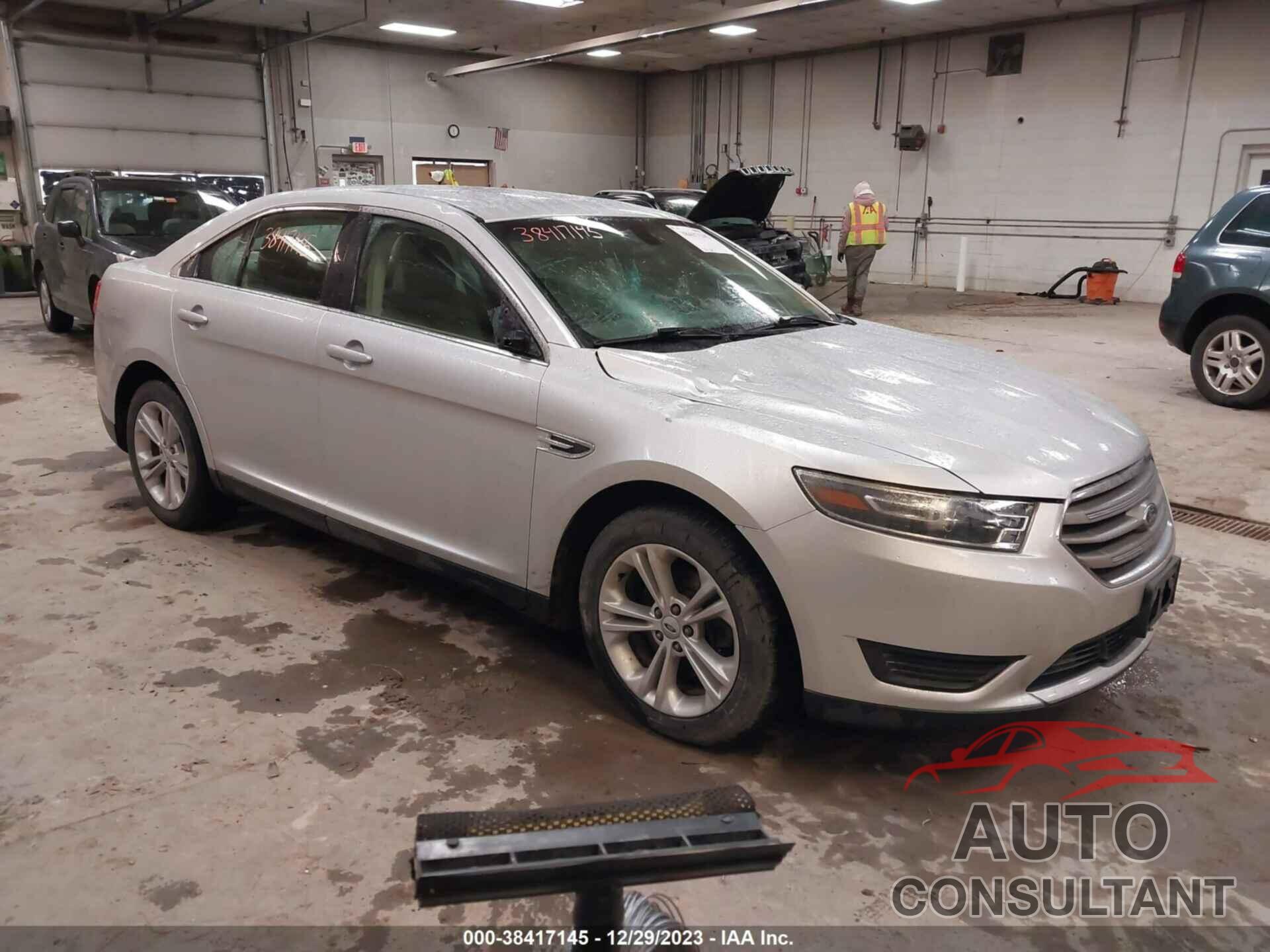 FORD TAURUS 2018 - 1FAHP2D84JG122725