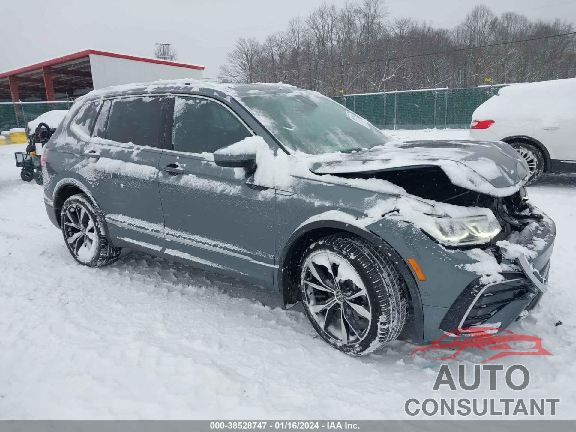 VOLKSWAGEN TIGUAN 2022 - 3VV4B7AX4NM176619