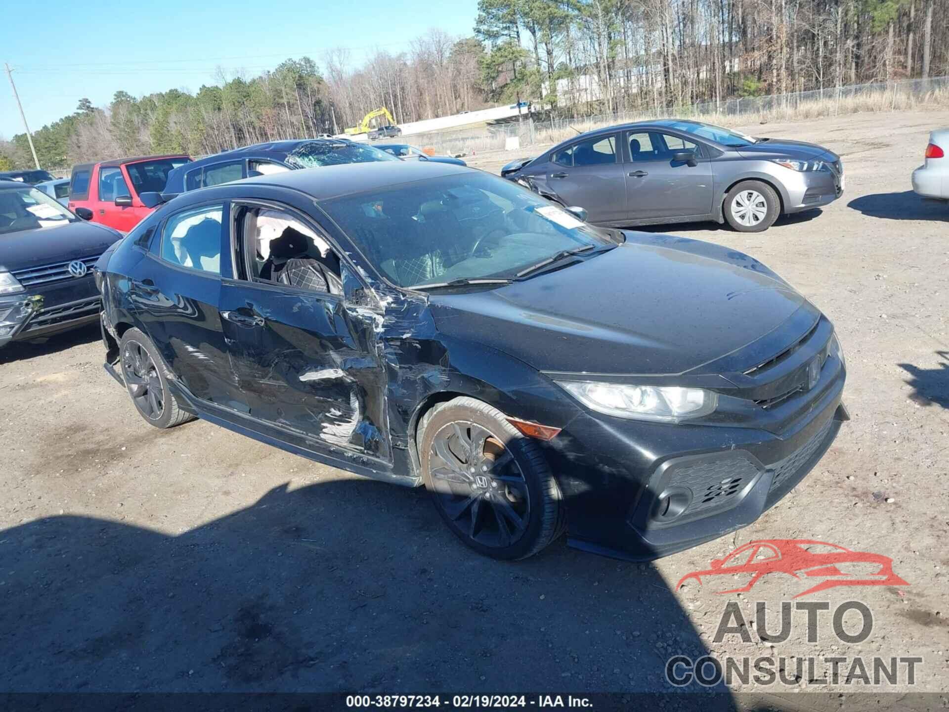 HONDA CIVIC 2018 - SHHFK7G49JU217893