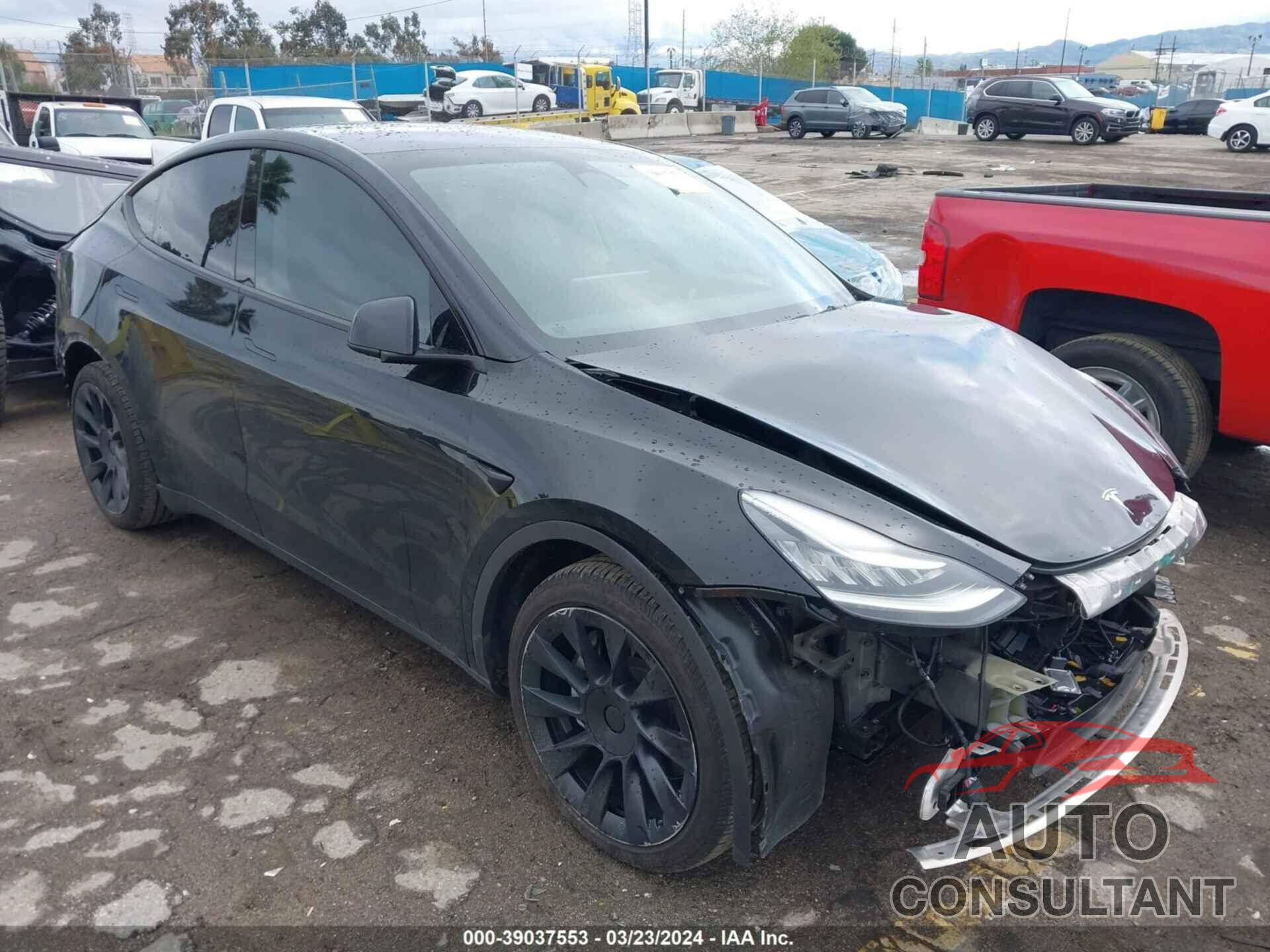 TESLA MODEL Y 2021 - 5YJYGDEE8MF092444