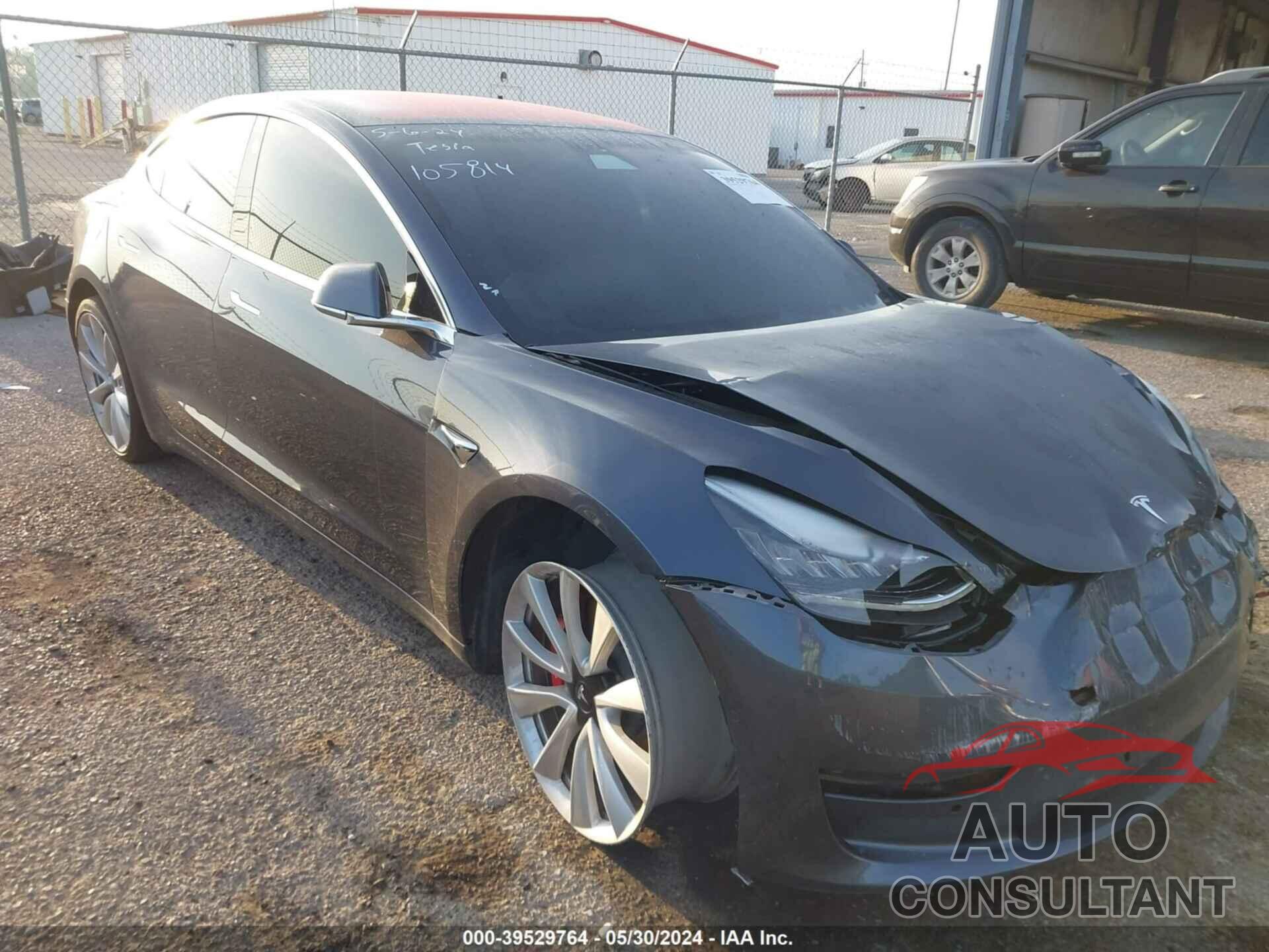 TESLA MODEL 3 2018 - 5YJ3E1EB5JF105814