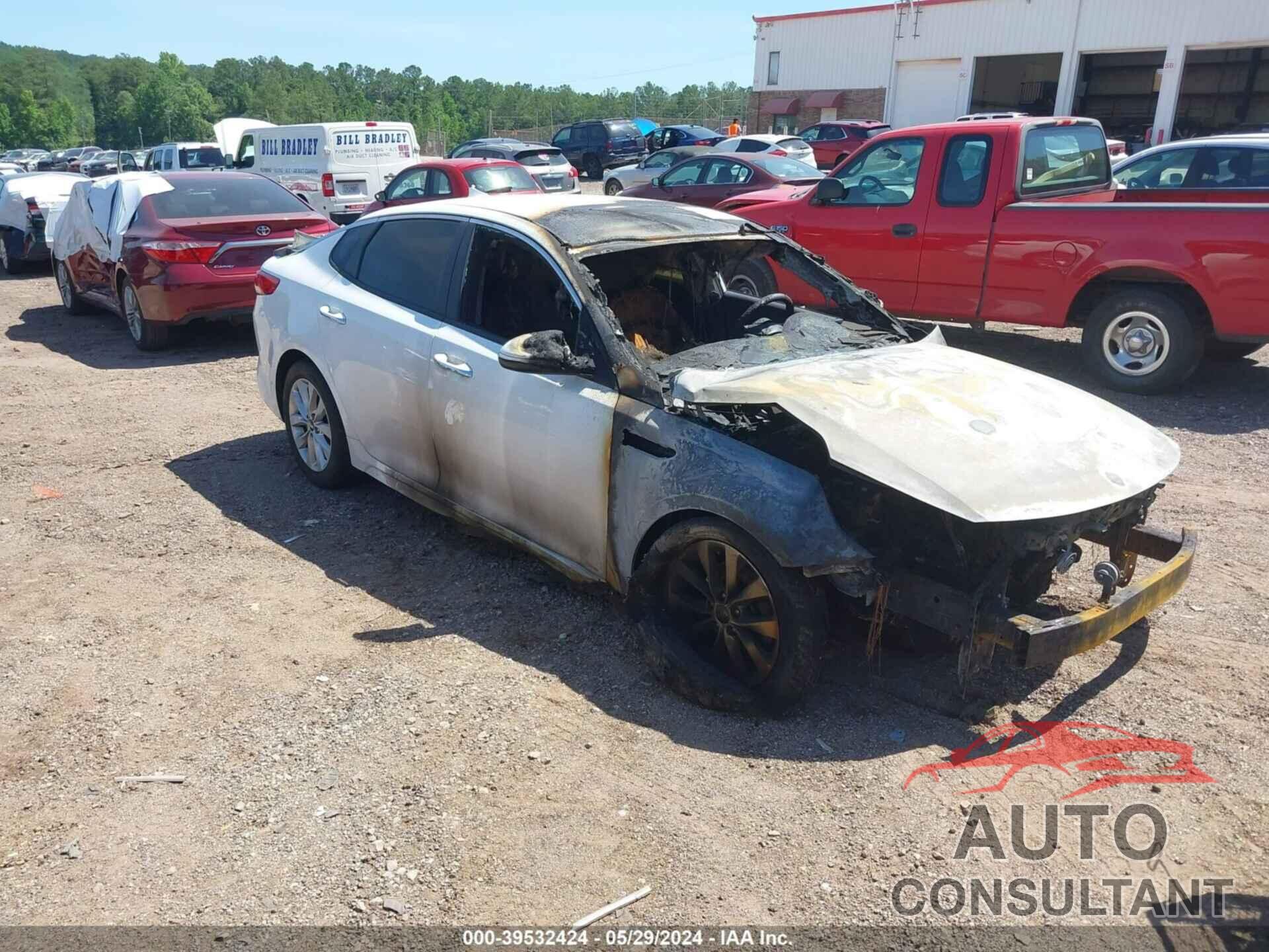 KIA OPTIMA 2018 - 5XXGT4L30JG267108