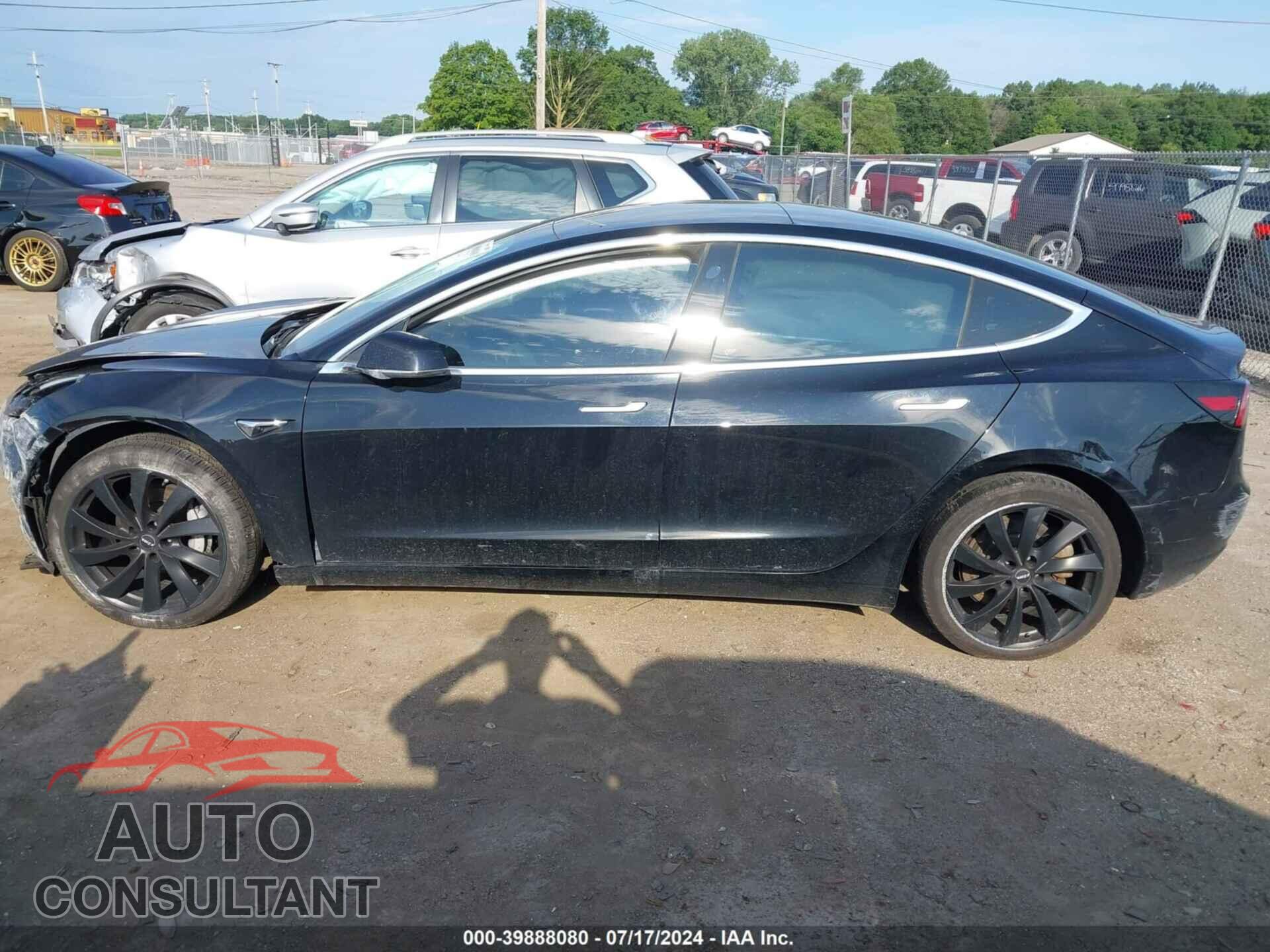 TESLA MODEL 3 2018 - 5YJ3E1EB3JF067337