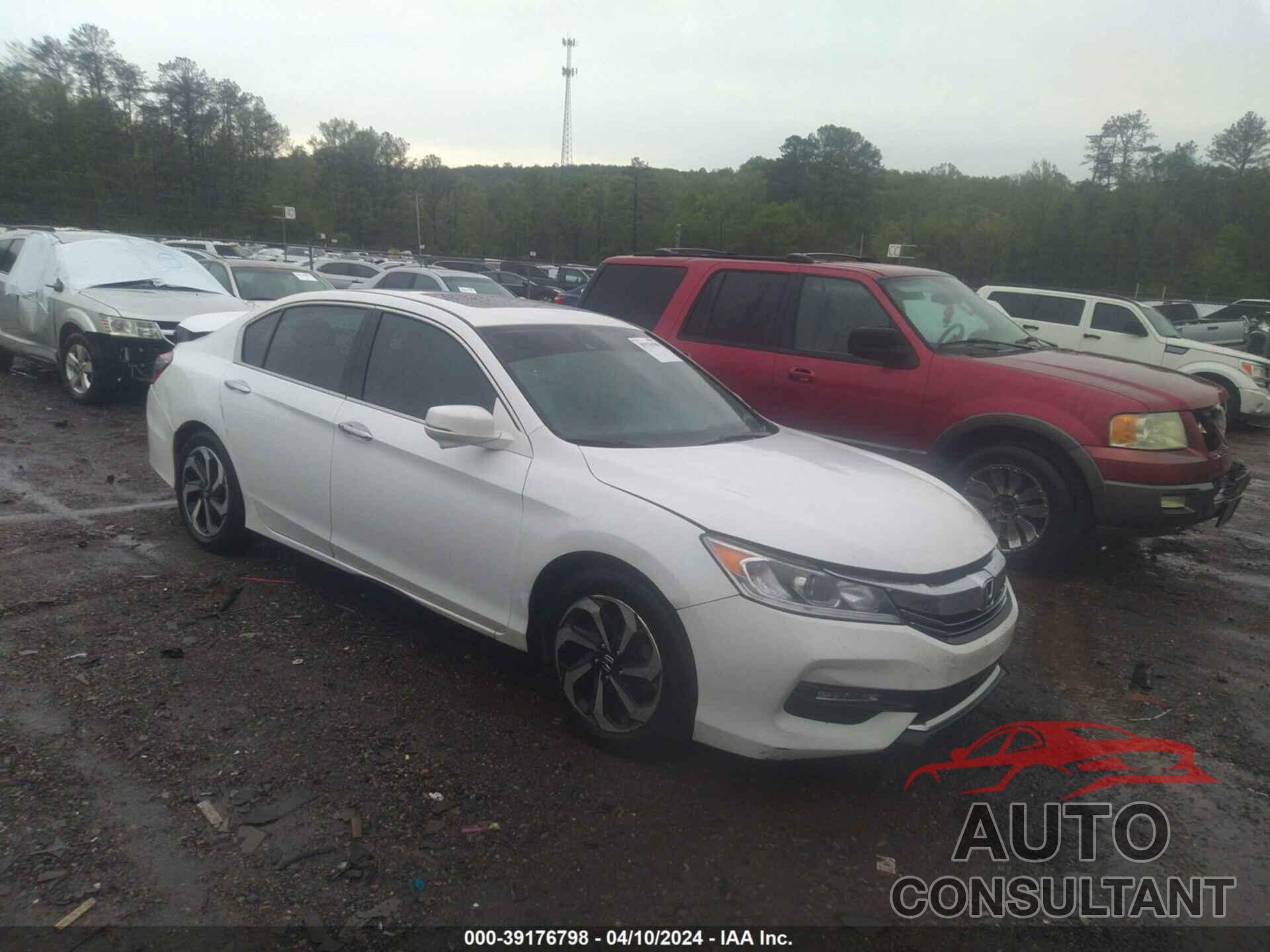 HONDA ACCORD 2017 - 1HGCR3F0XHA028598