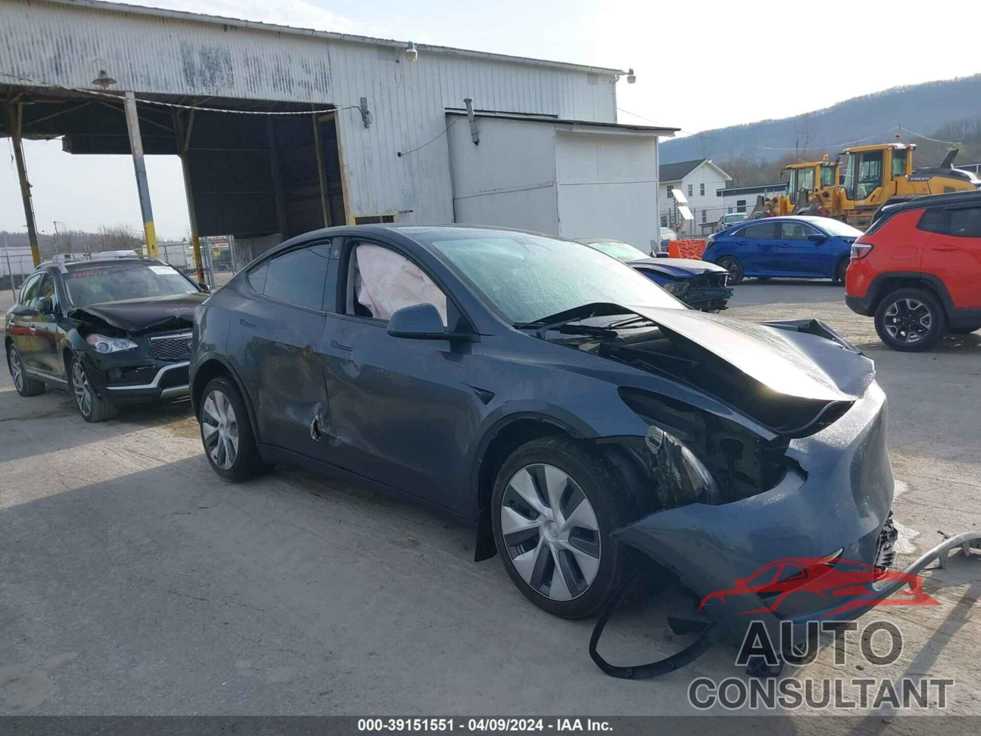 TESLA MODEL Y 2023 - 7SAYGDEE8PA051719