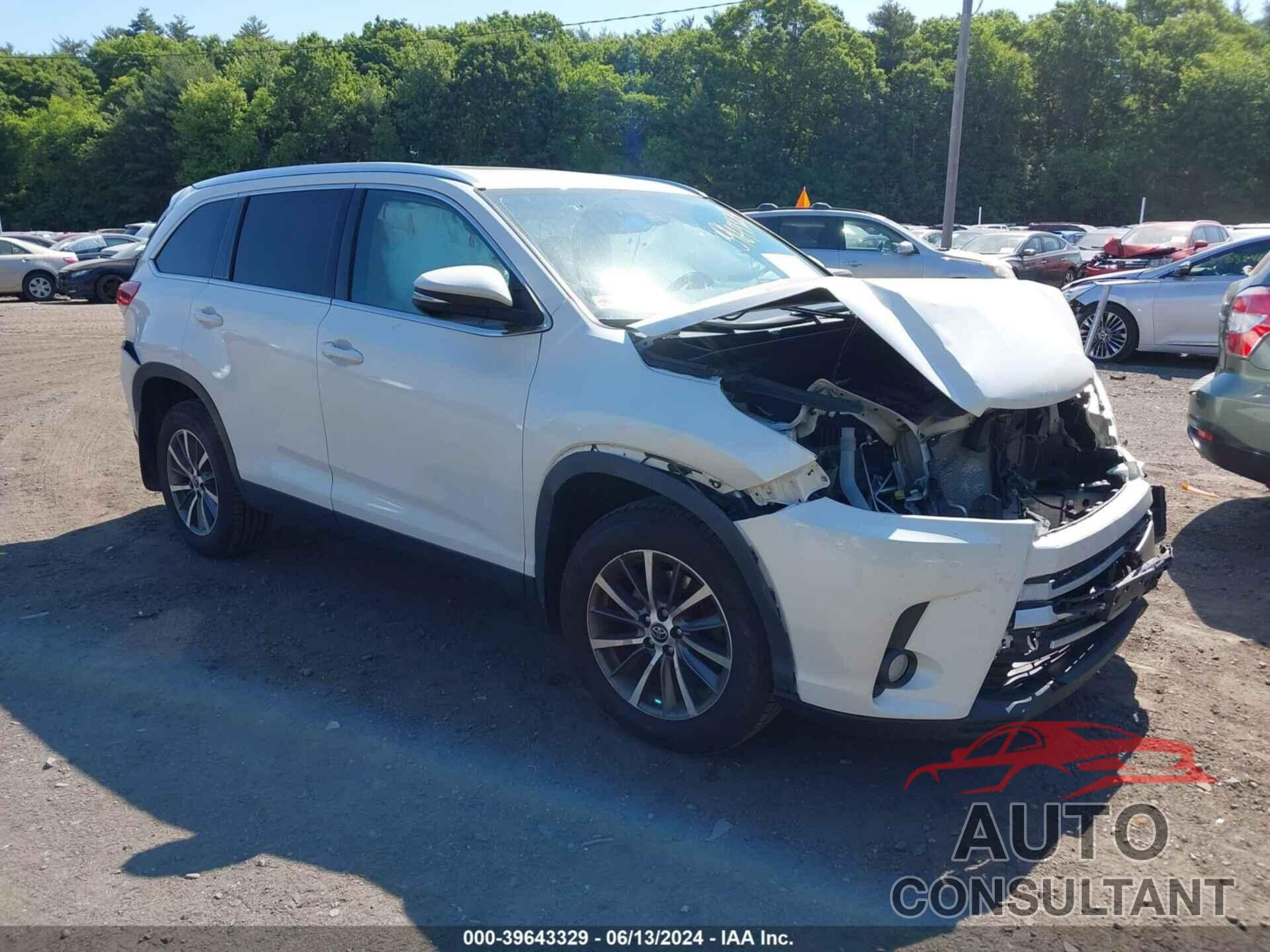 TOYOTA HIGHLANDER 2019 - 5TDJZRFH7KS584067