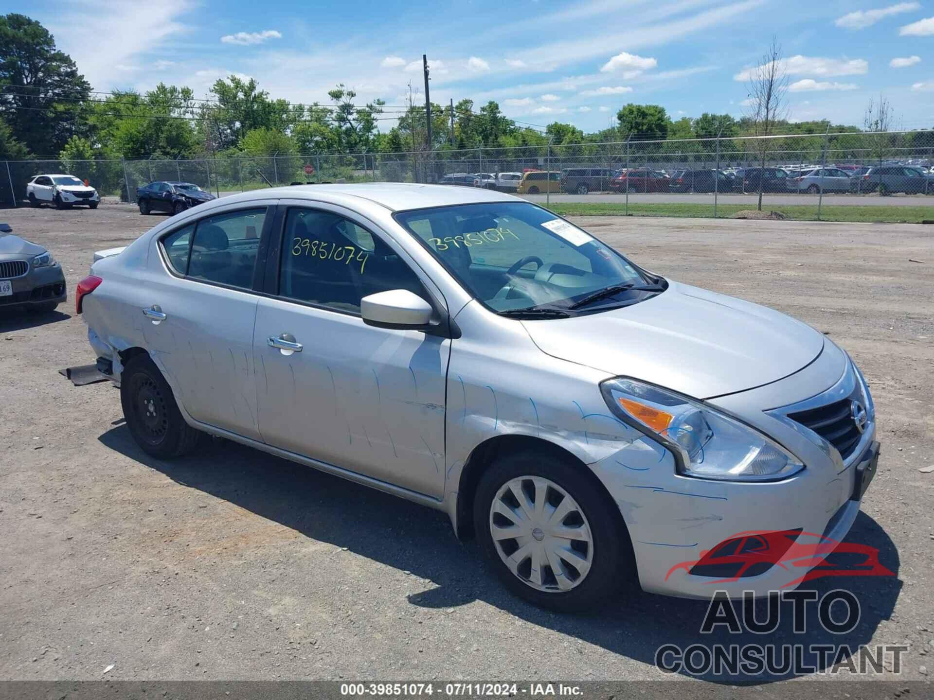 NISSAN VERSA 2017 - 3N1CN7AP5HK470695