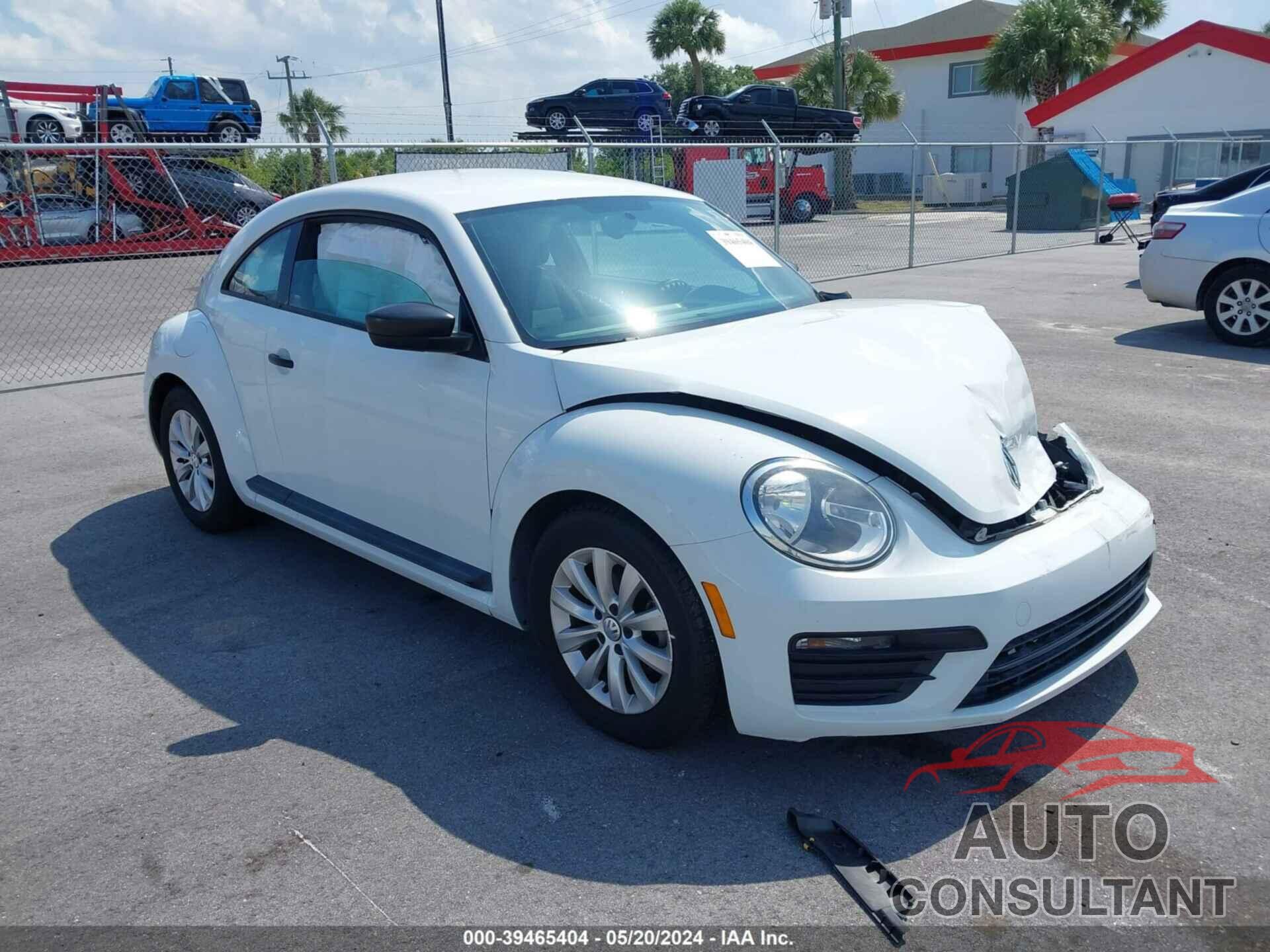 VOLKSWAGEN BEETLE 2018 - 3VWFD7ATXJM704508