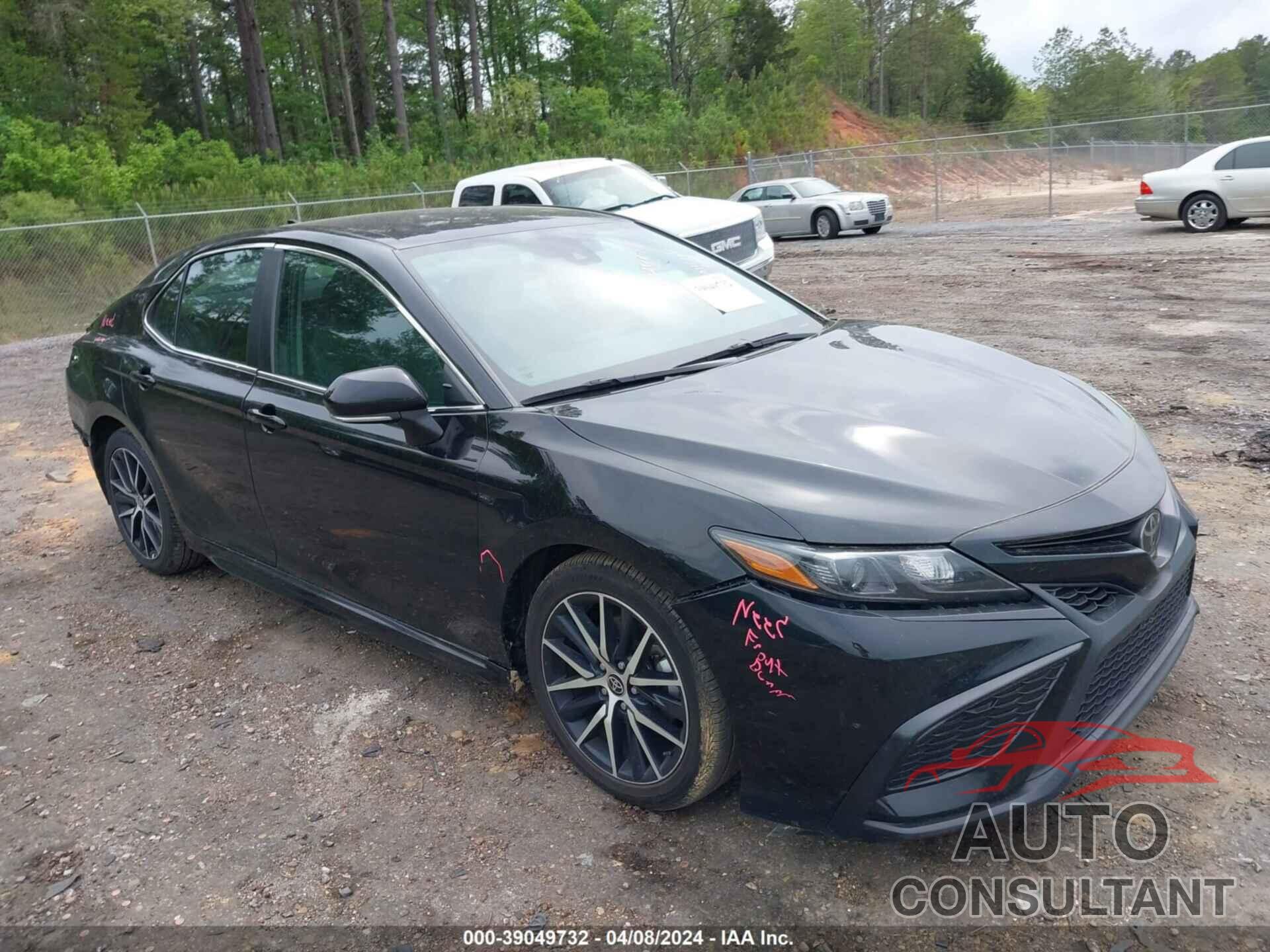 TOYOTA CAMRY 2022 - 4T1G11AK8NU632029