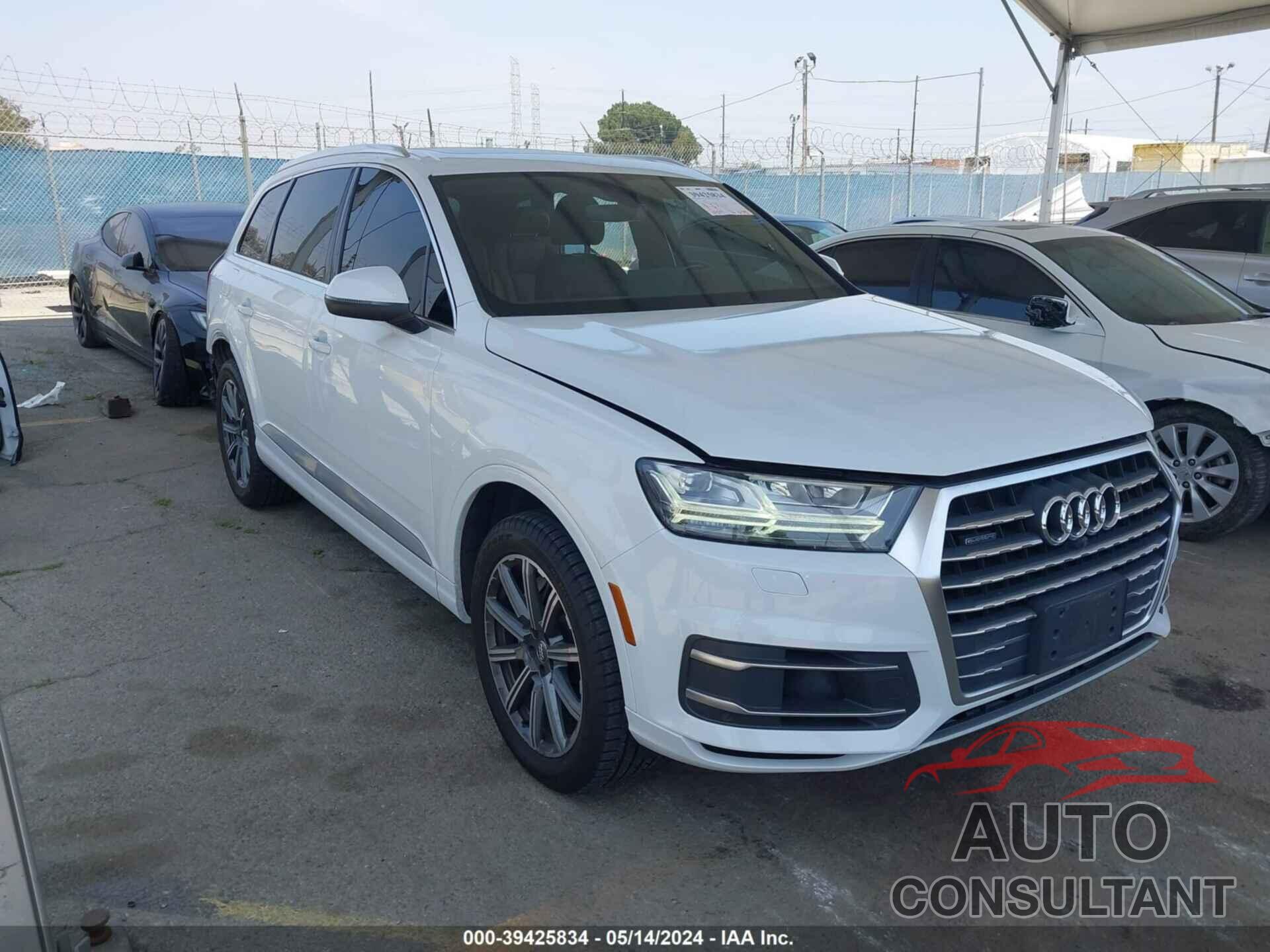 AUDI Q7 2017 - WA1LAAF74HD034512