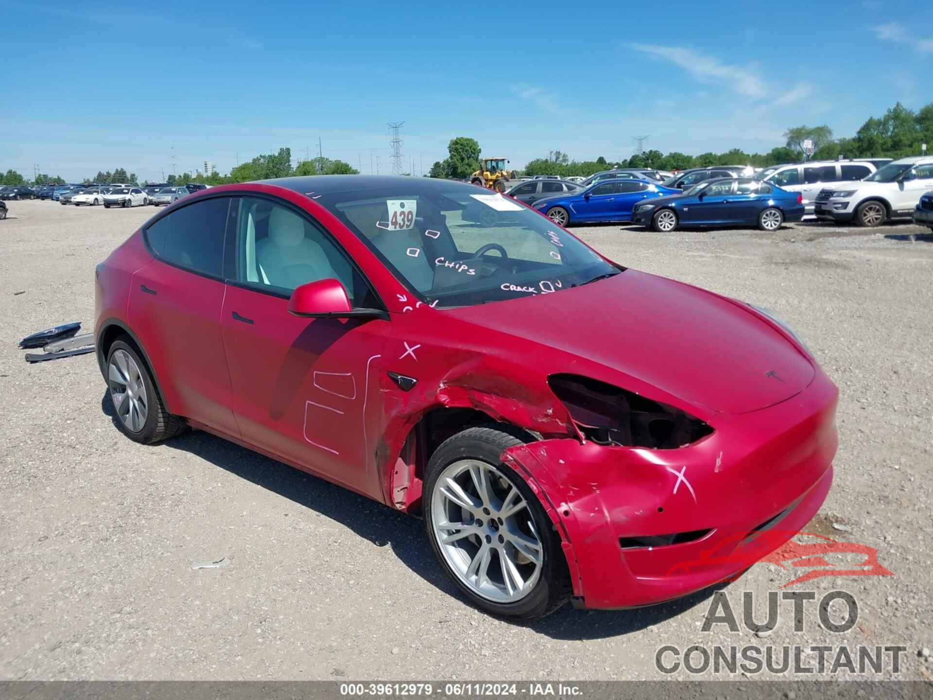 TESLA MODEL Y 2021 - 5YJYGDEE6MF212774