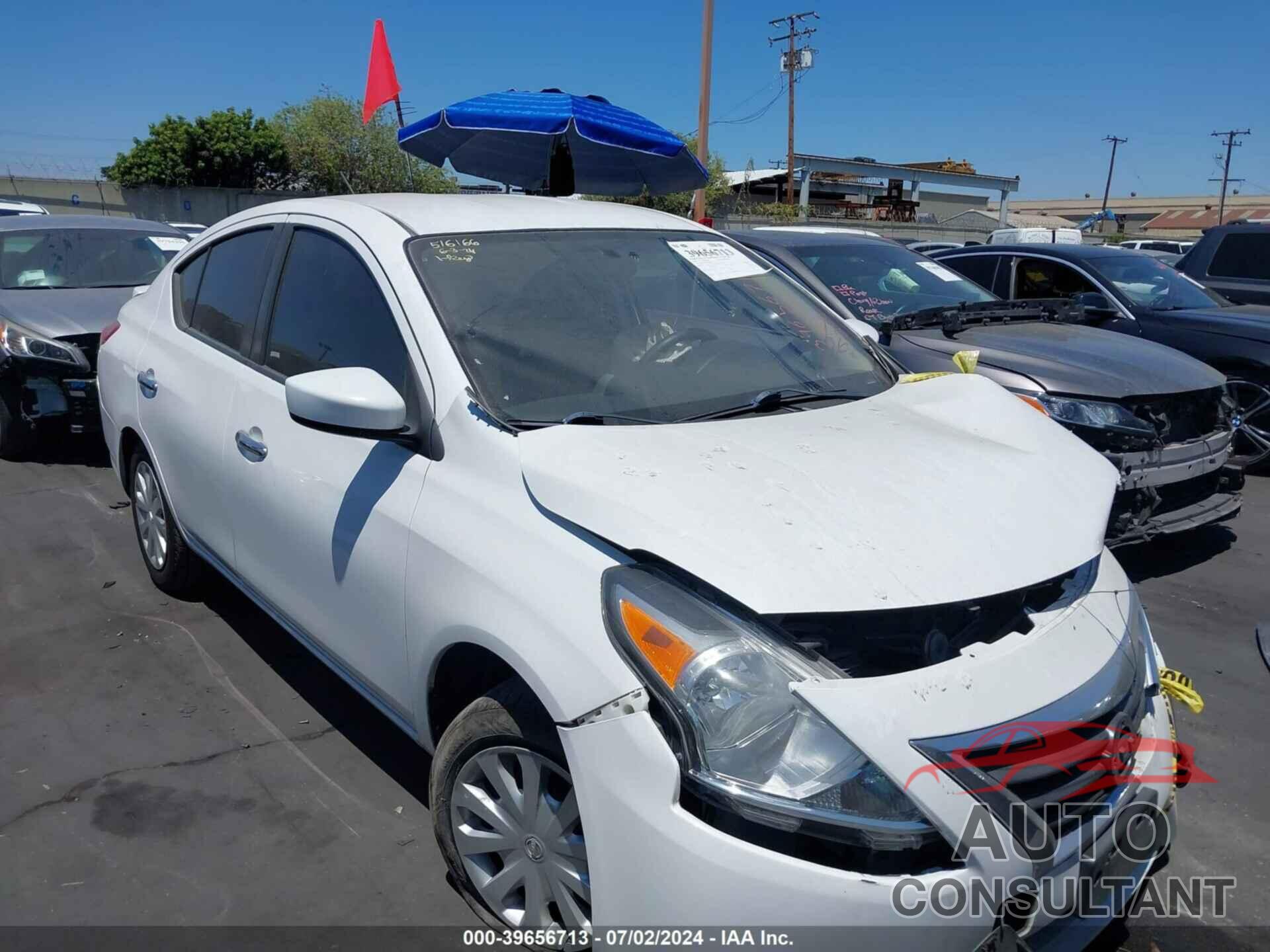 NISSAN VERSA 2018 - 3N1CN7AP6JL865985