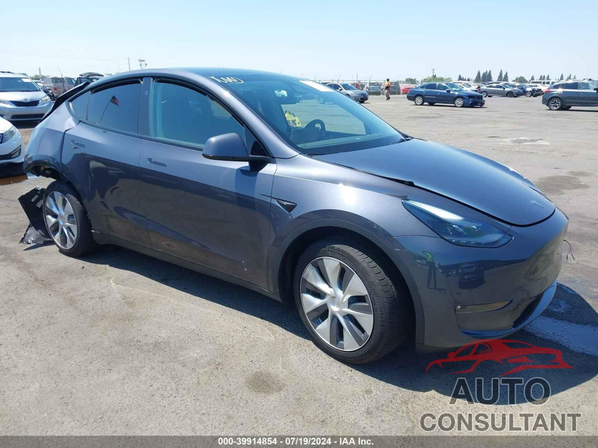 TESLA MODEL Y 2023 - 7SAYGDEE5PF900899