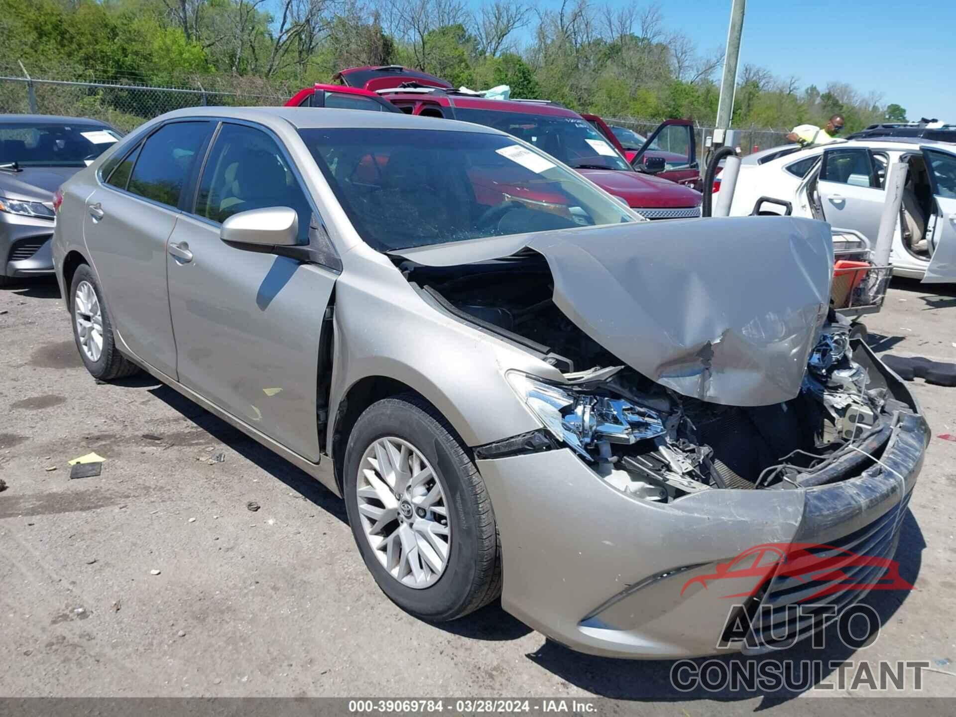 TOYOTA CAMRY 2016 - 4T4BF1FK7GR547552