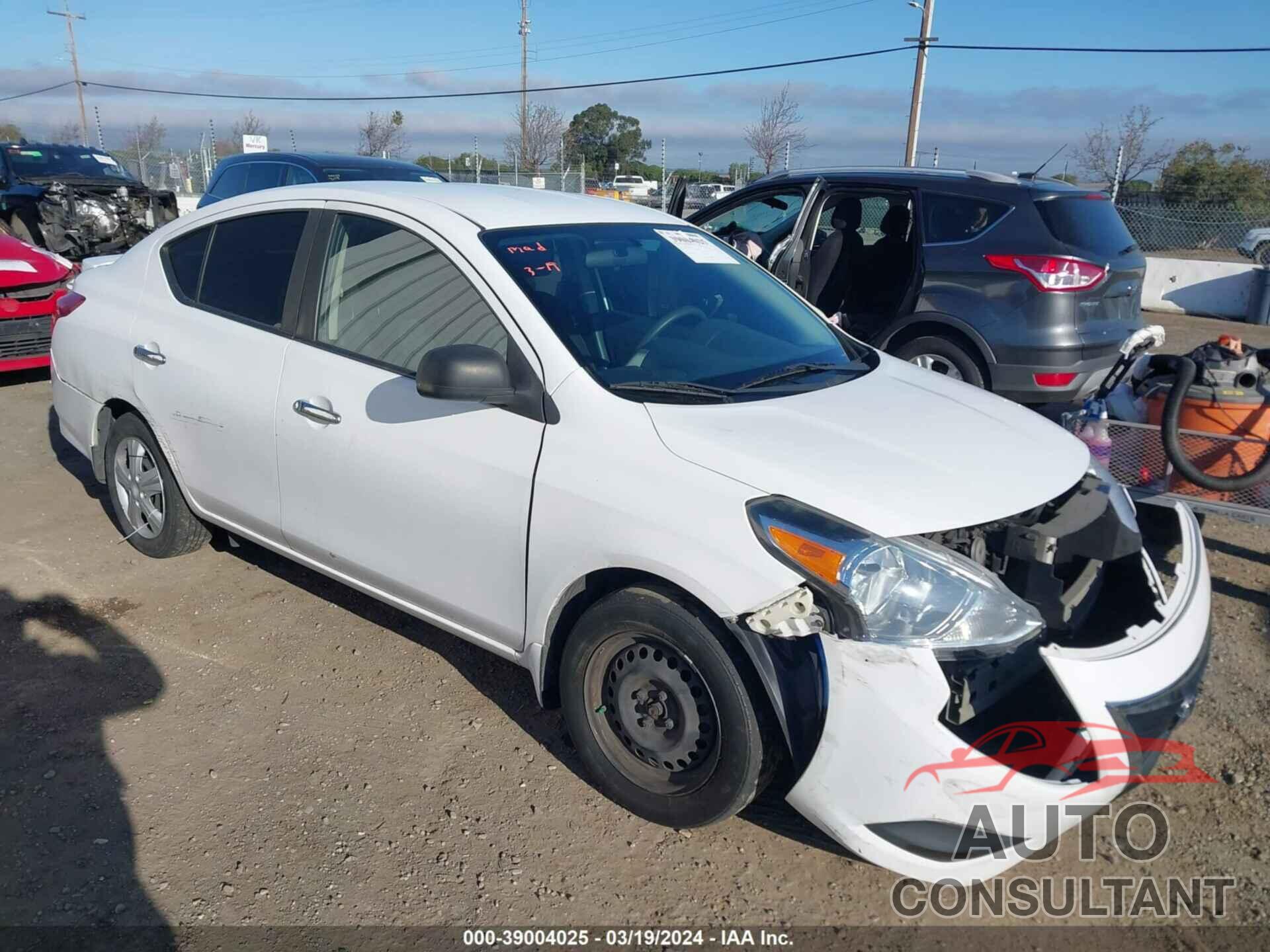 NISSAN VERSA 2016 - 3N1CN7AP7GL872095