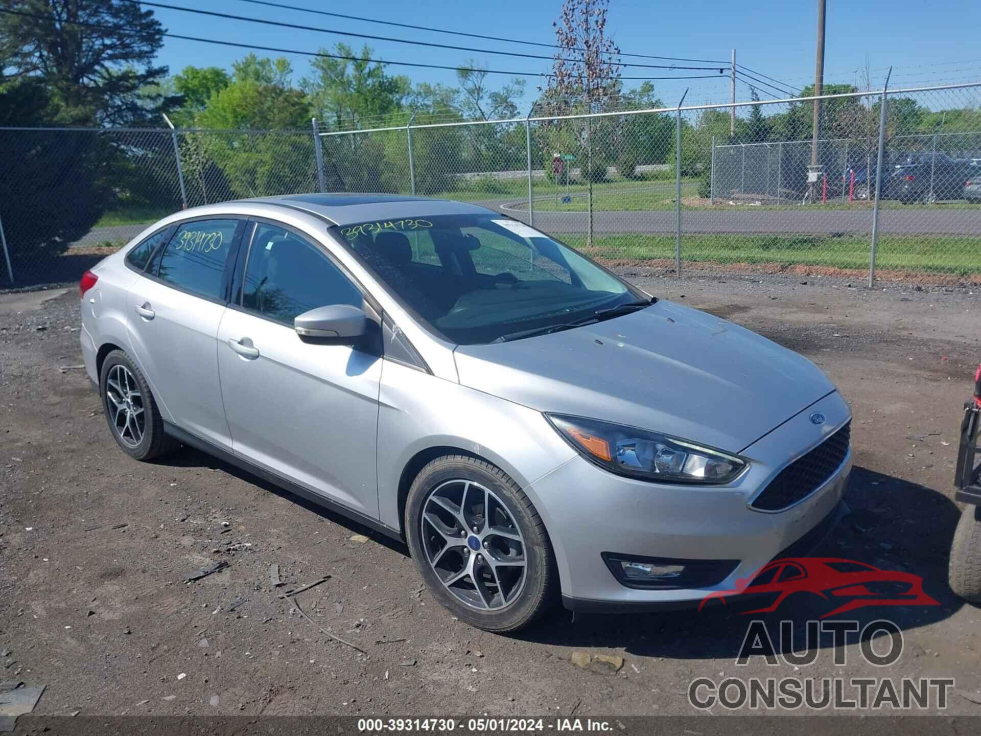 FORD FOCUS 2018 - 1FADP3H29JL275957