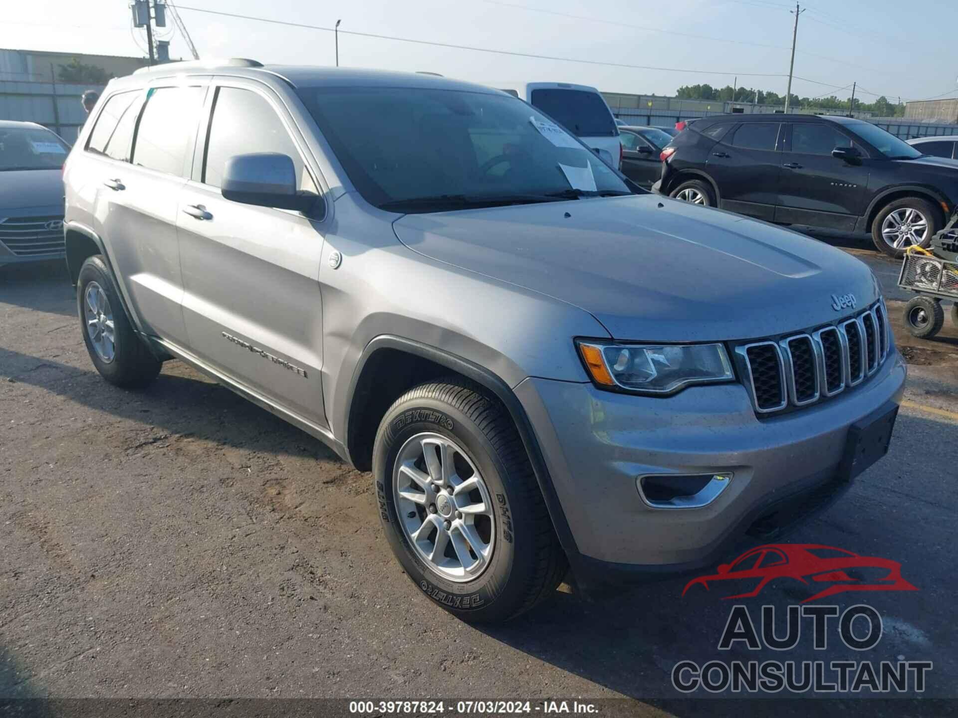 JEEP GRAND CHEROKEE 2018 - 1C4RJFAG3JC373648