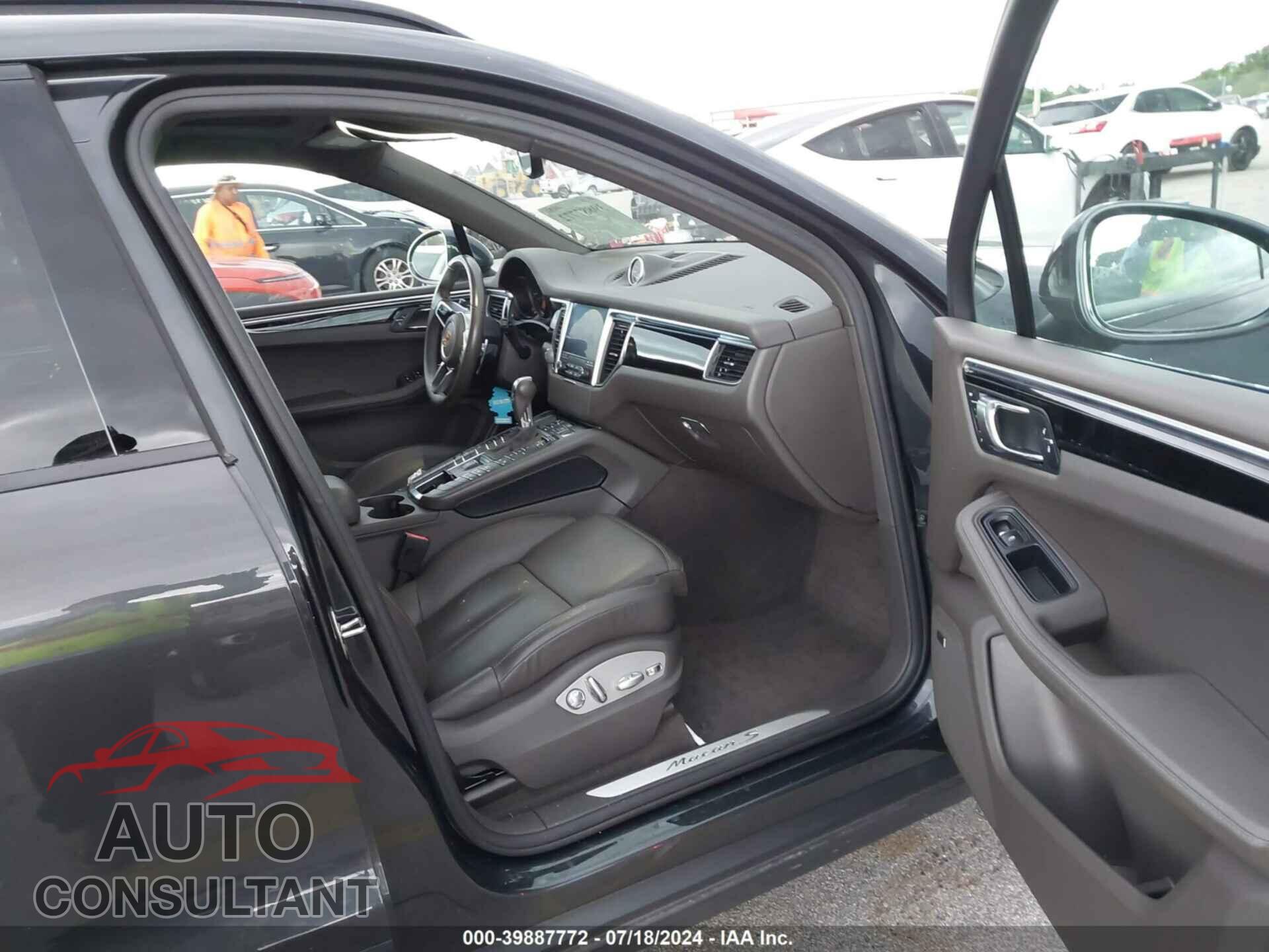 PORSCHE MACAN 2017 - WP1AB2A52HLB17883