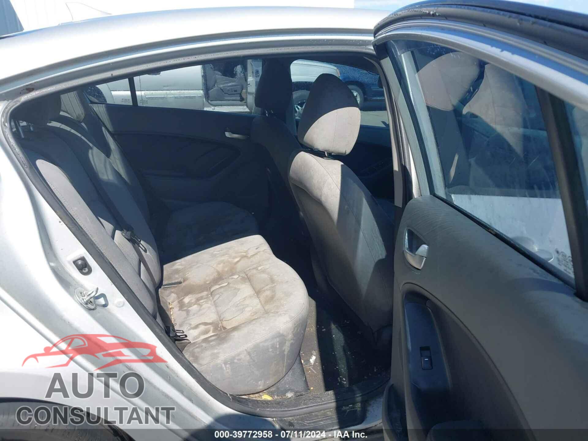 KIA FORTE 2017 - 3KPFK4A76HE053649