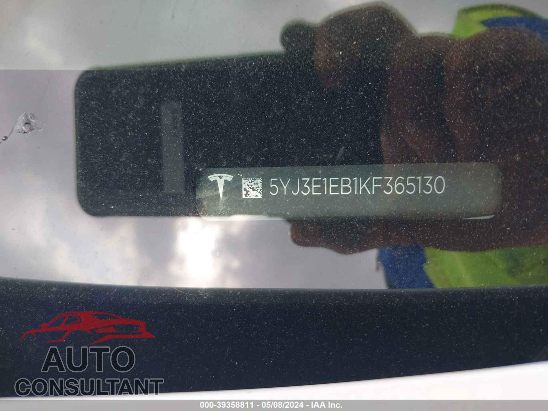 TESLA MODEL 3 2019 - 5YJ3E1EB1KF365130