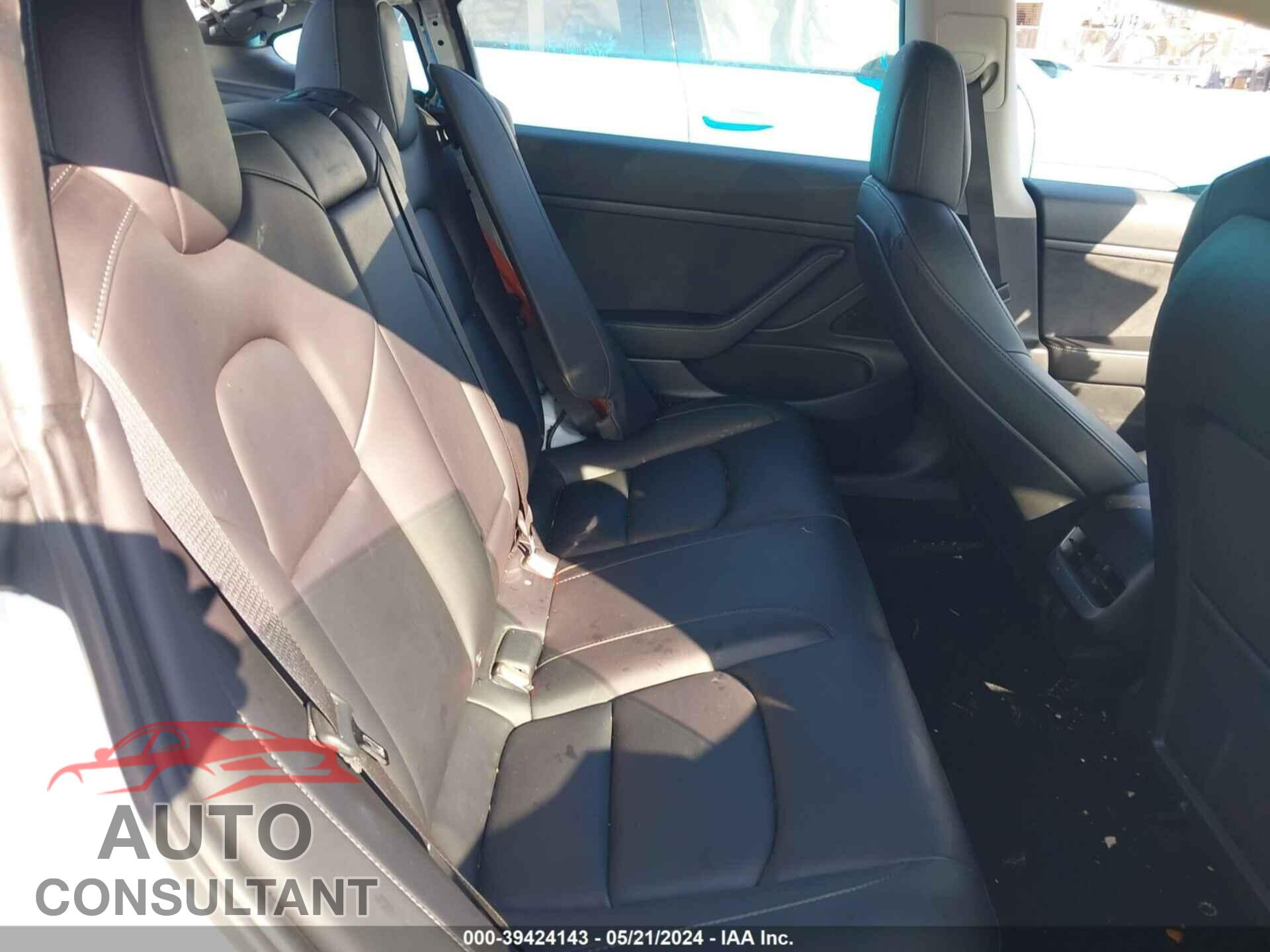 TESLA MODEL 3 2021 - 5YJ3E1EA0MF918652