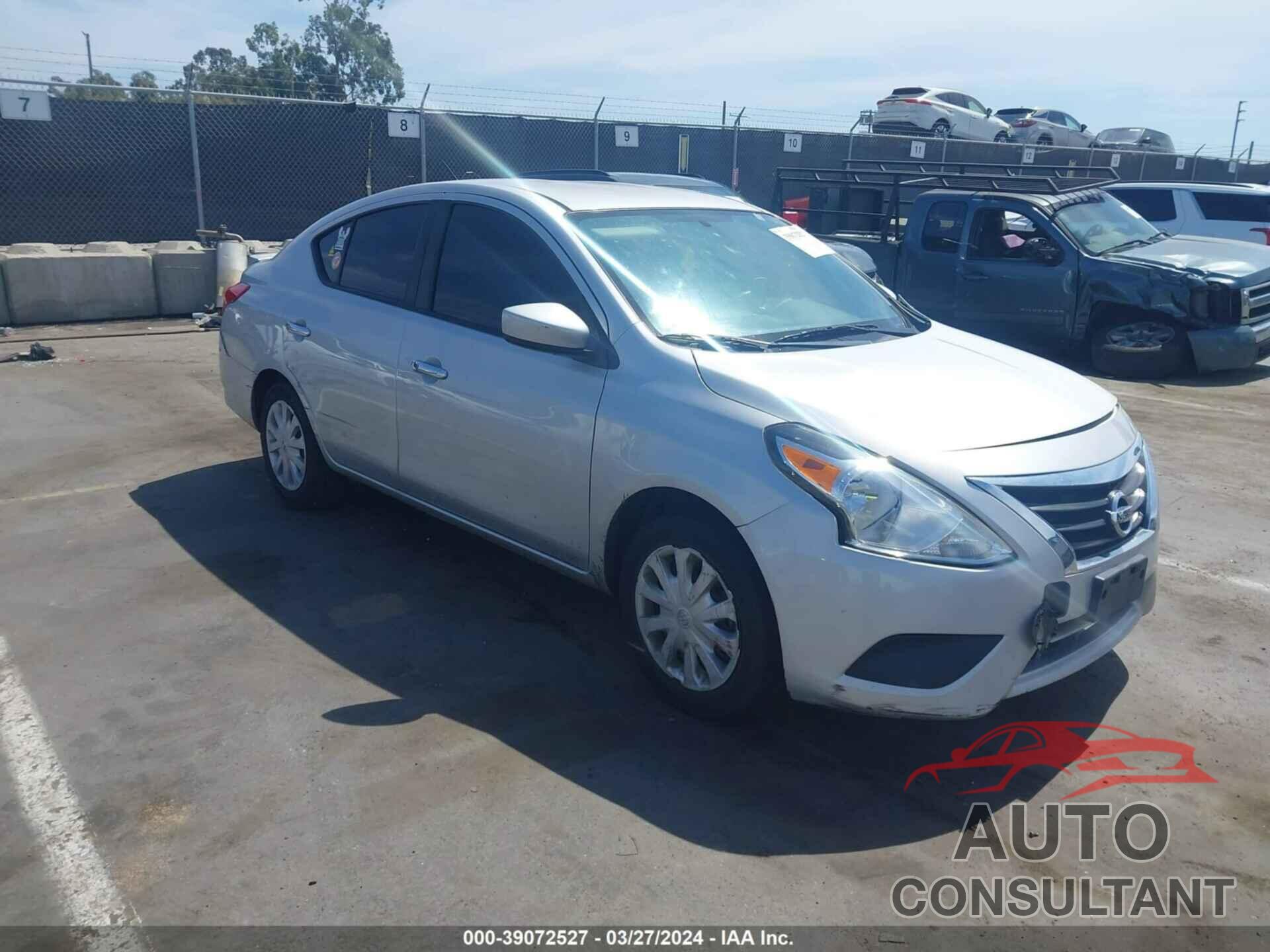 NISSAN VERSA 2019 - 3N1CN7AP3KL844481