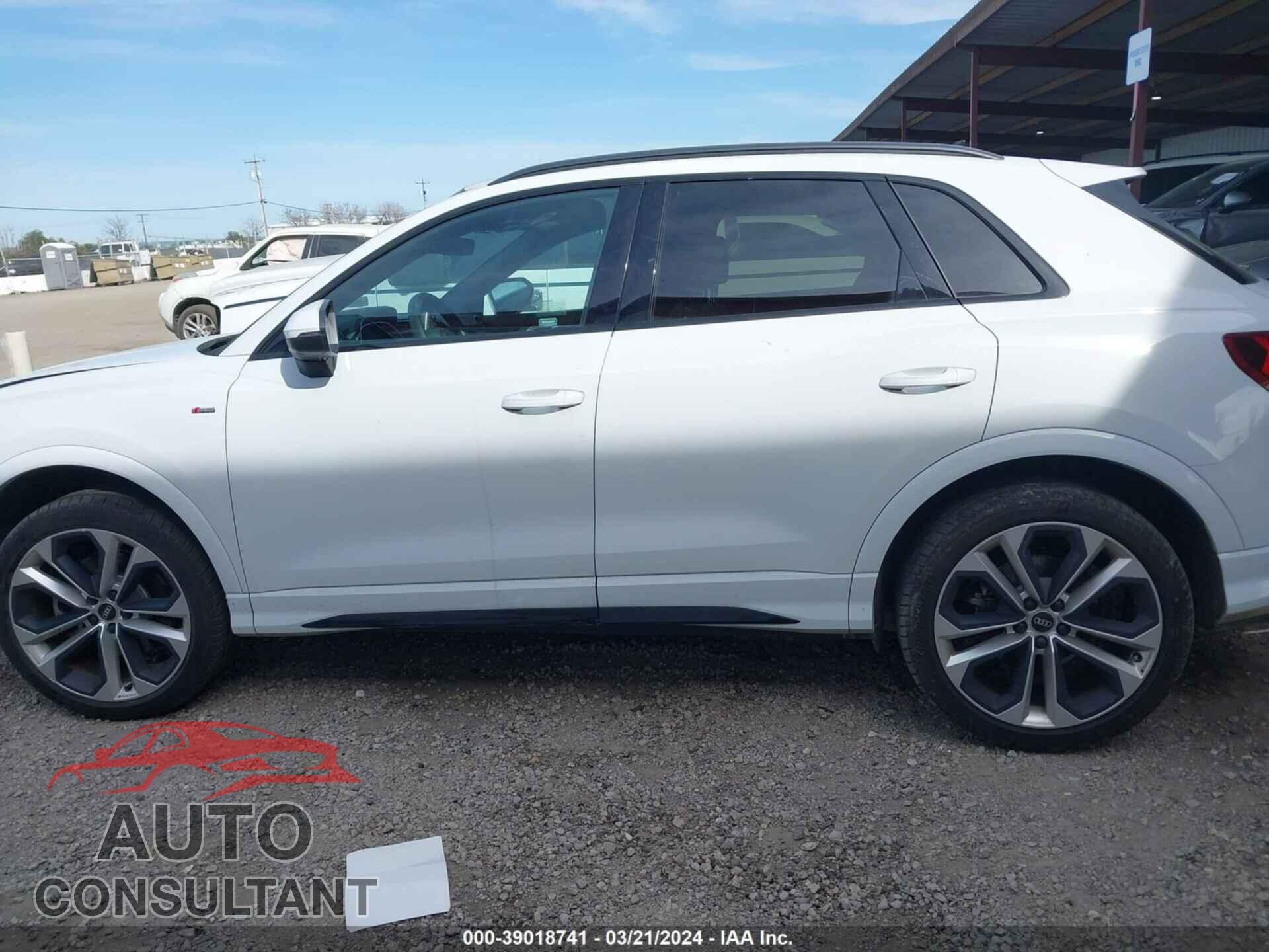 AUDI Q3 2022 - WA1EECF35N1147730