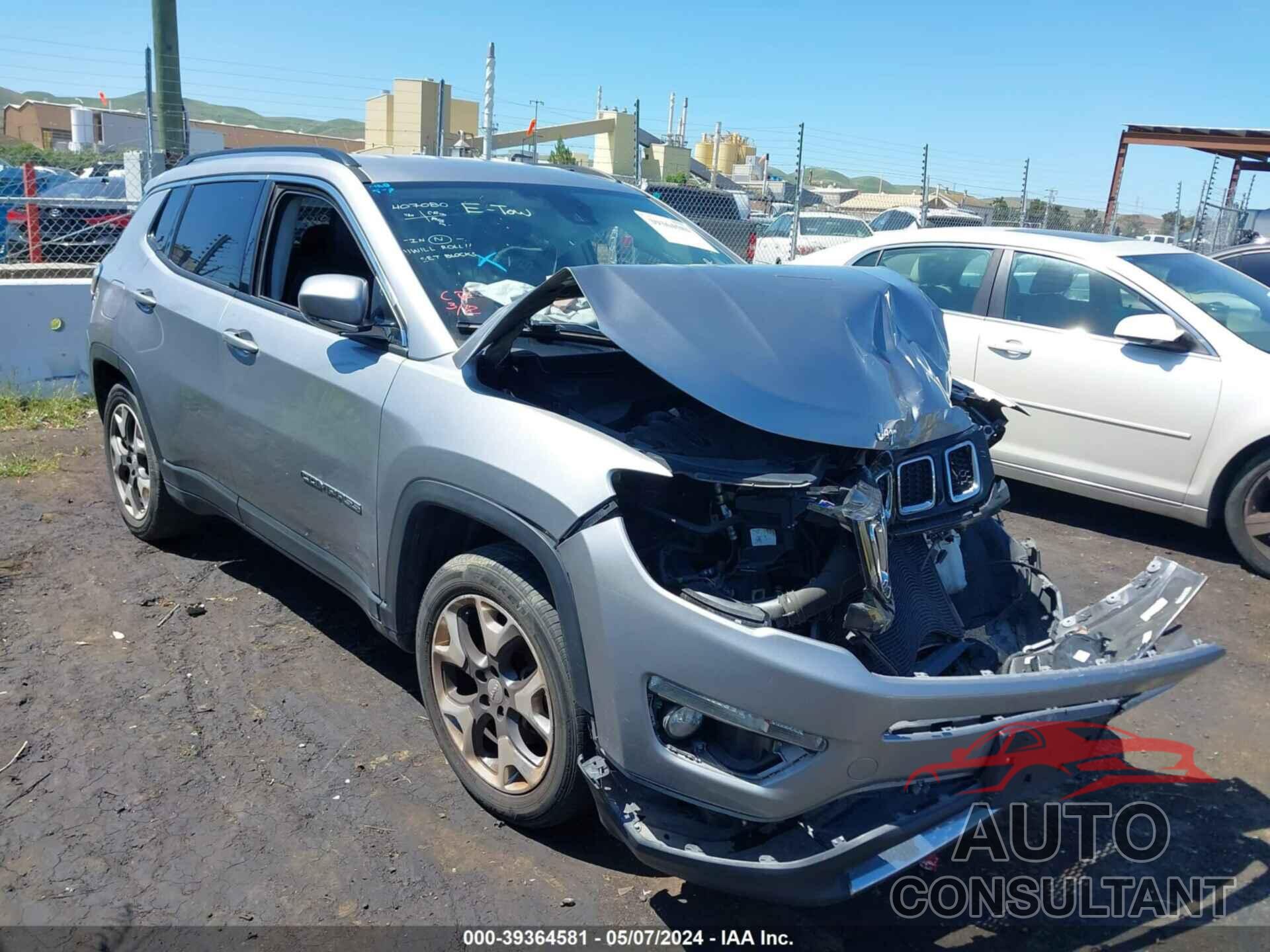 JEEP COMPASS 2018 - 3C4NJCCB0JT407080