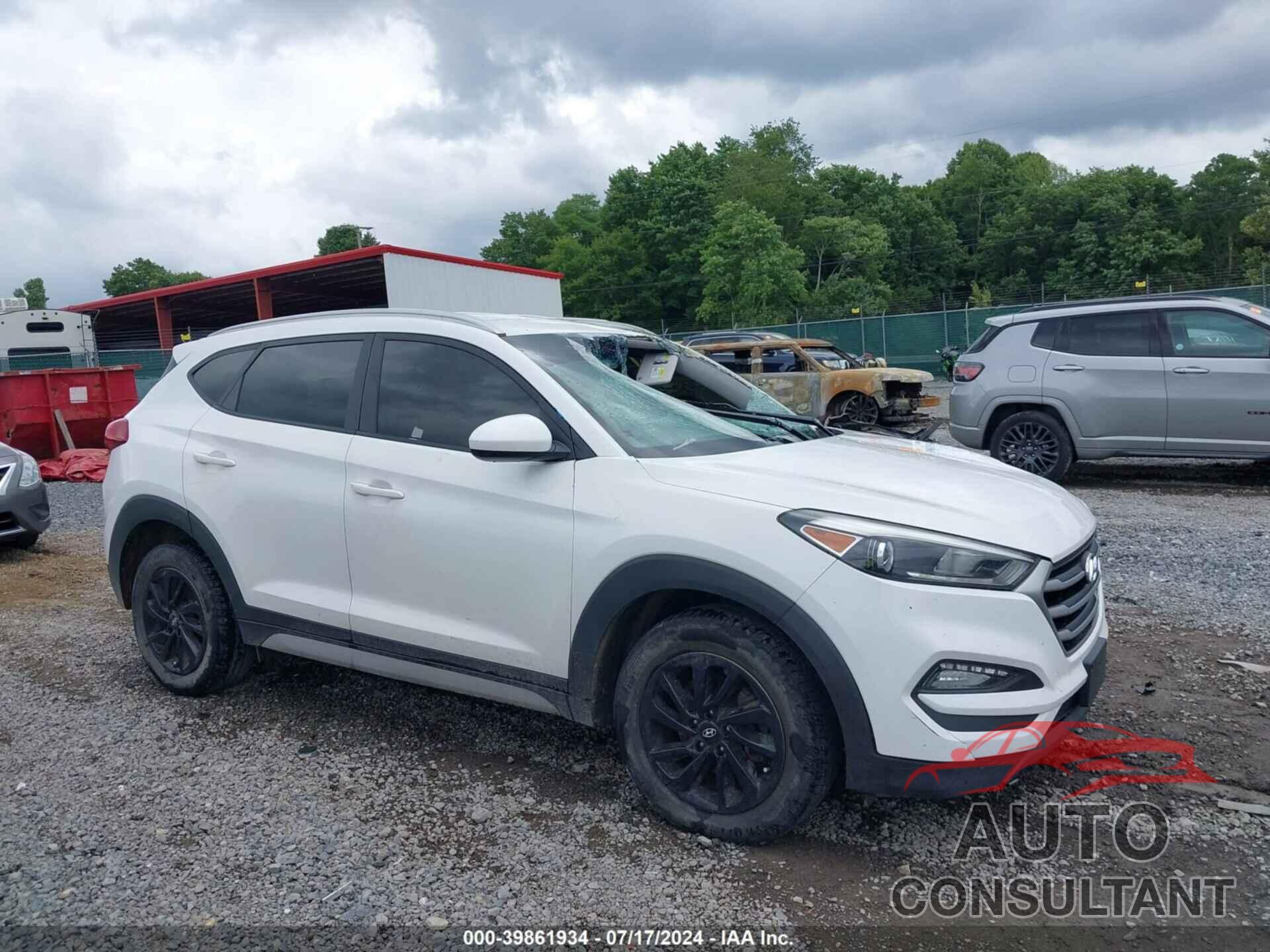 HYUNDAI TUCSON 2018 - KM8J3CA40JU743049