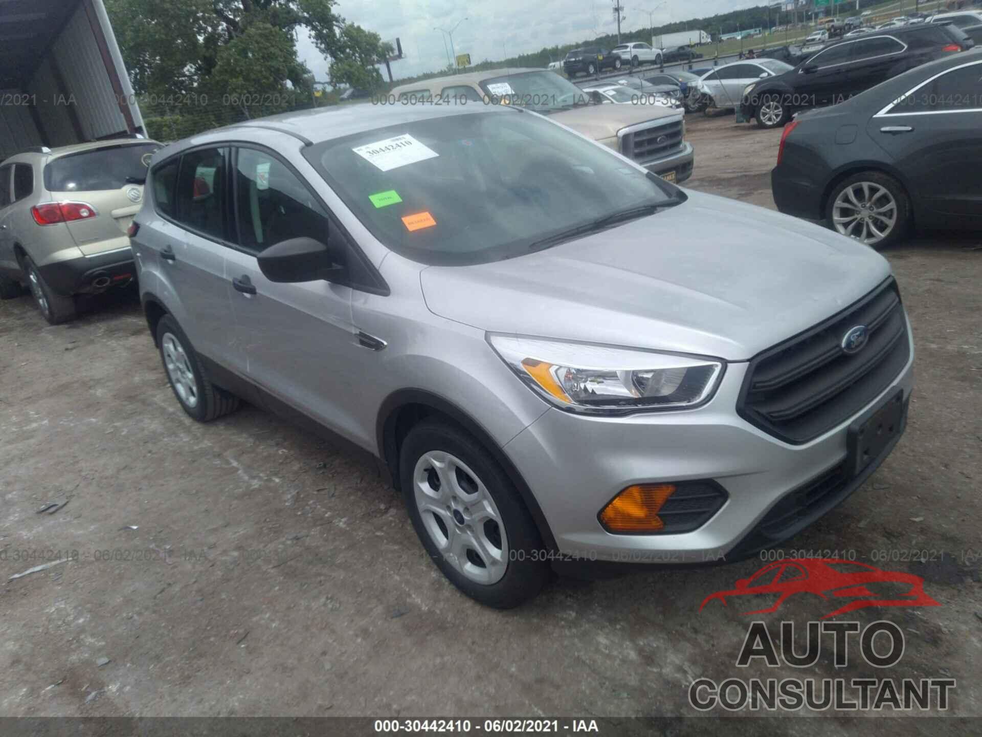 FORD ESCAPE 2017 - 1FMCU0F72HUC48675