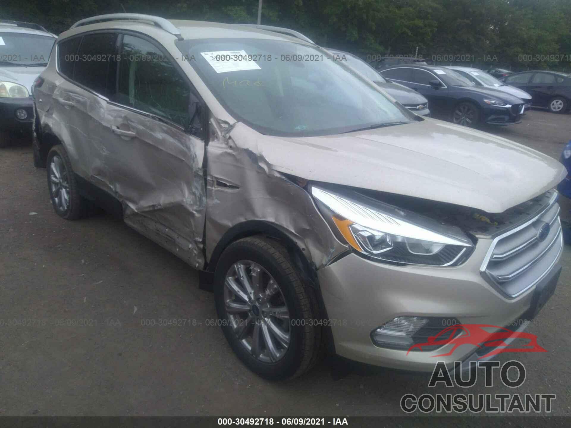 FORD ESCAPE 2017 - 1FMCU0J95HUE52024