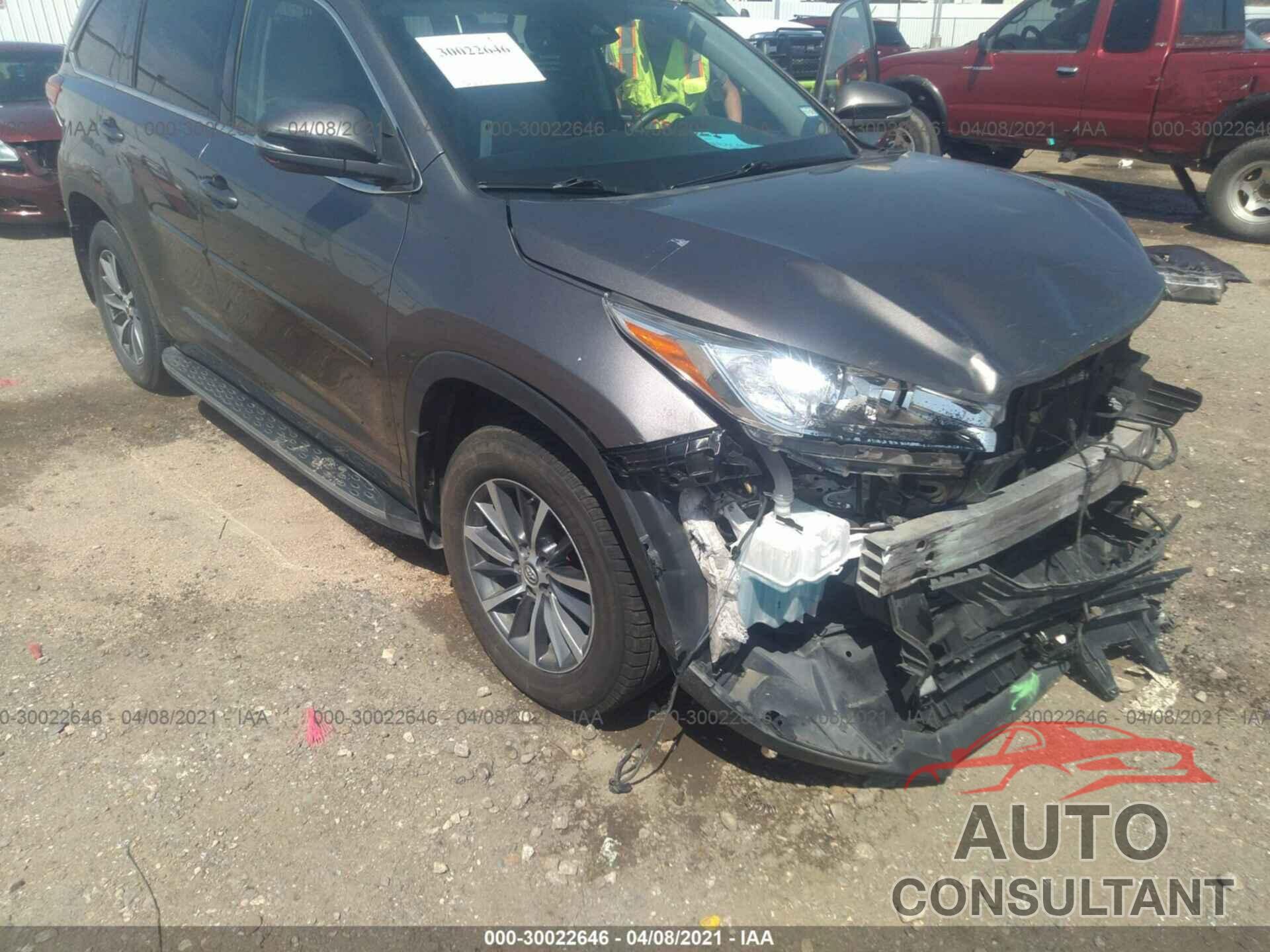 TOYOTA HIGHLANDER 2017 - 5TDKZRFH0HS510776