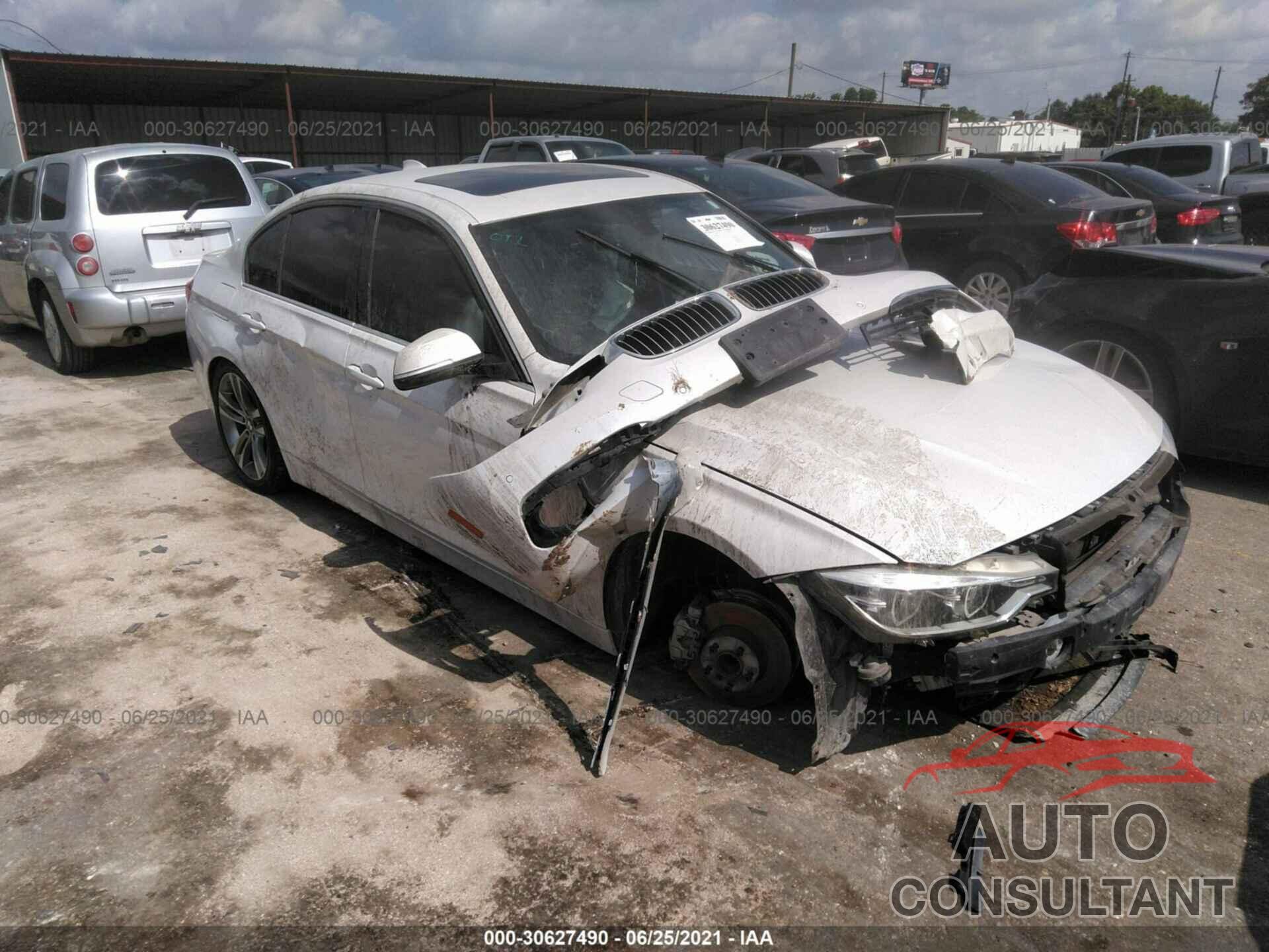 BMW 3 SERIES 2017 - WBA8B9G32HNU54344