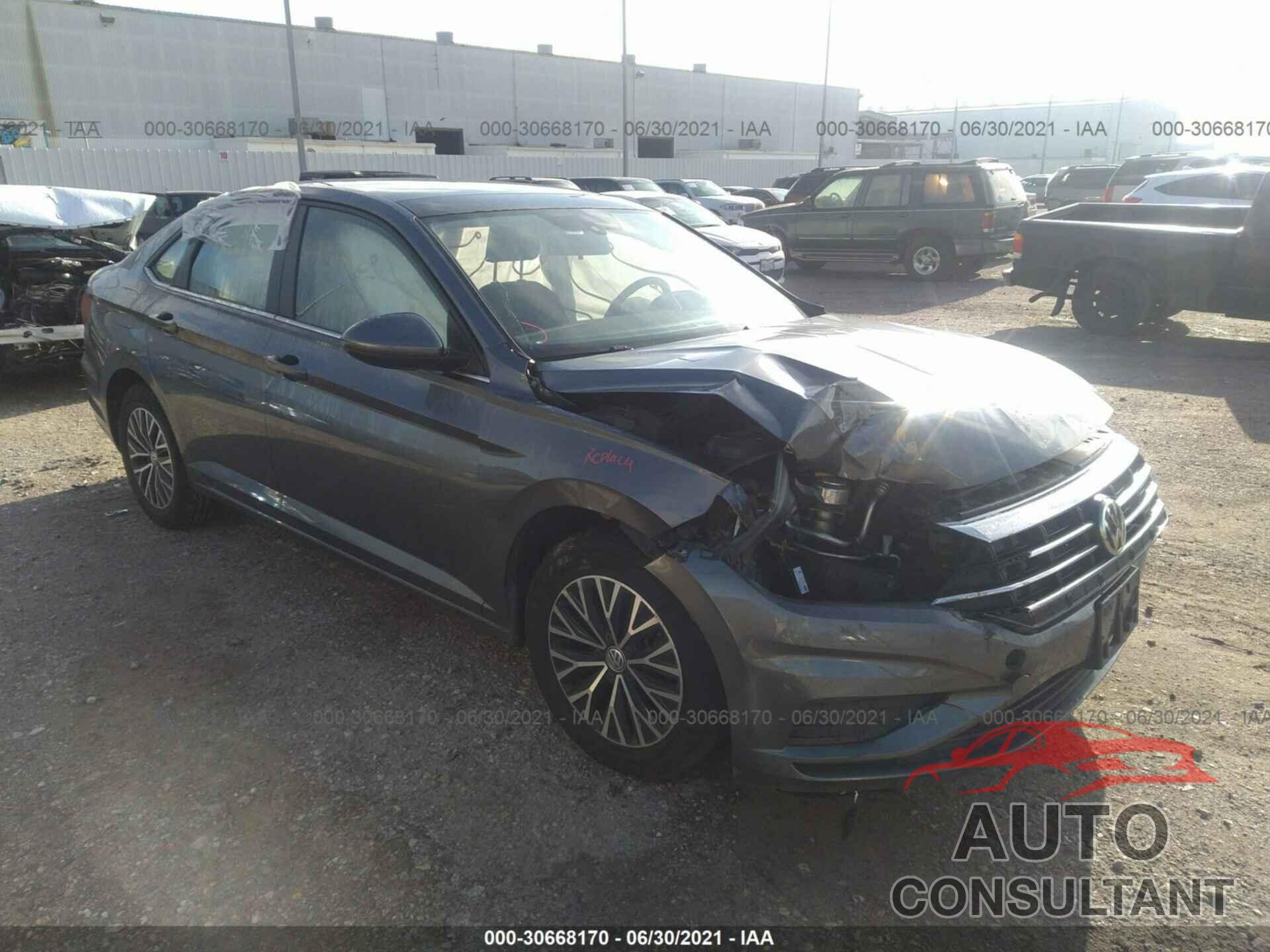 VOLKSWAGEN JETTA 2019 - 3VWC57BU2KM156254