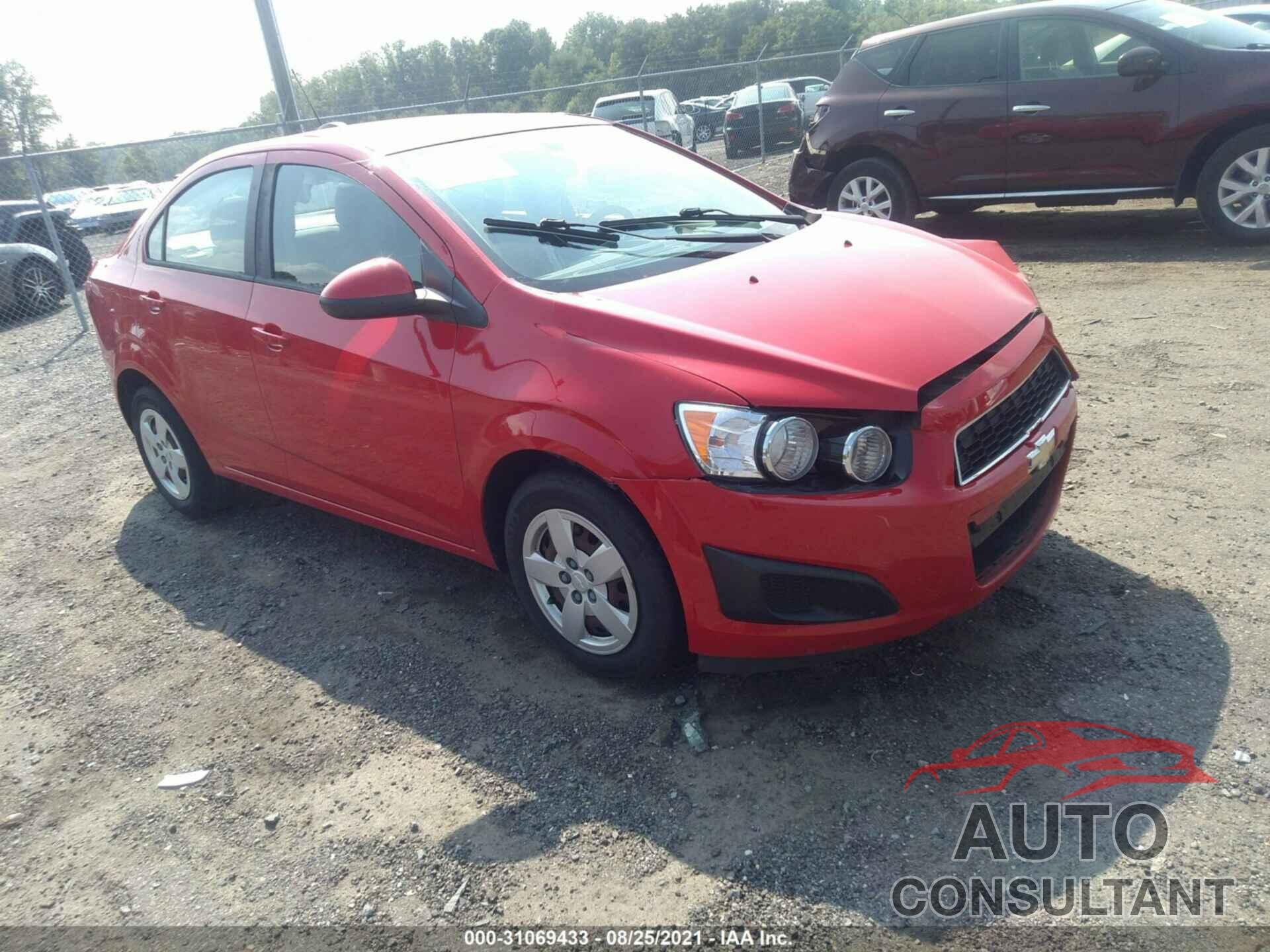 CHEVROLET SONIC 2016 - 1G1JA5SH6G4123265