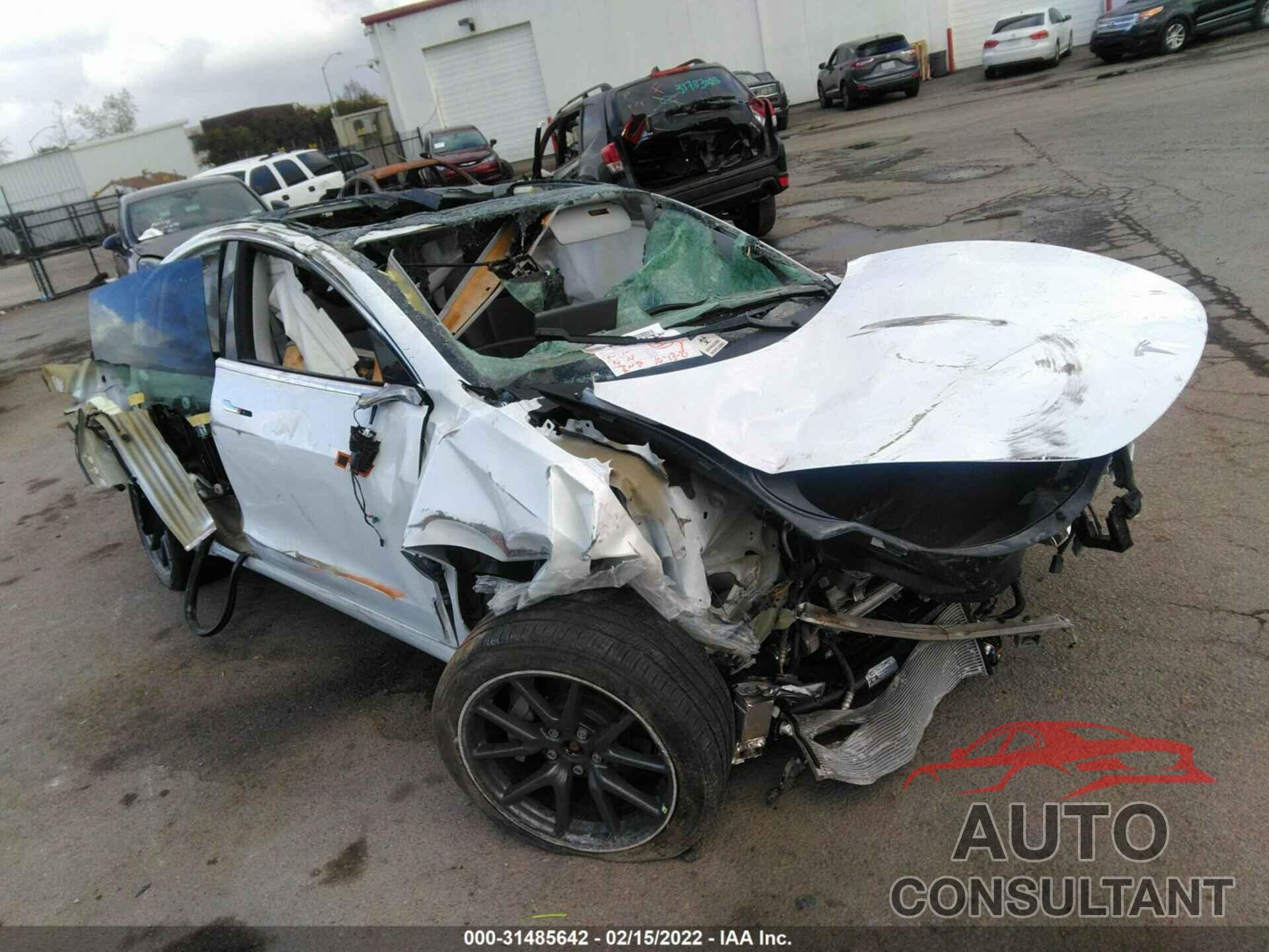 TESLA MODEL 3 2020 - 5YJ3E1EB8LF746555