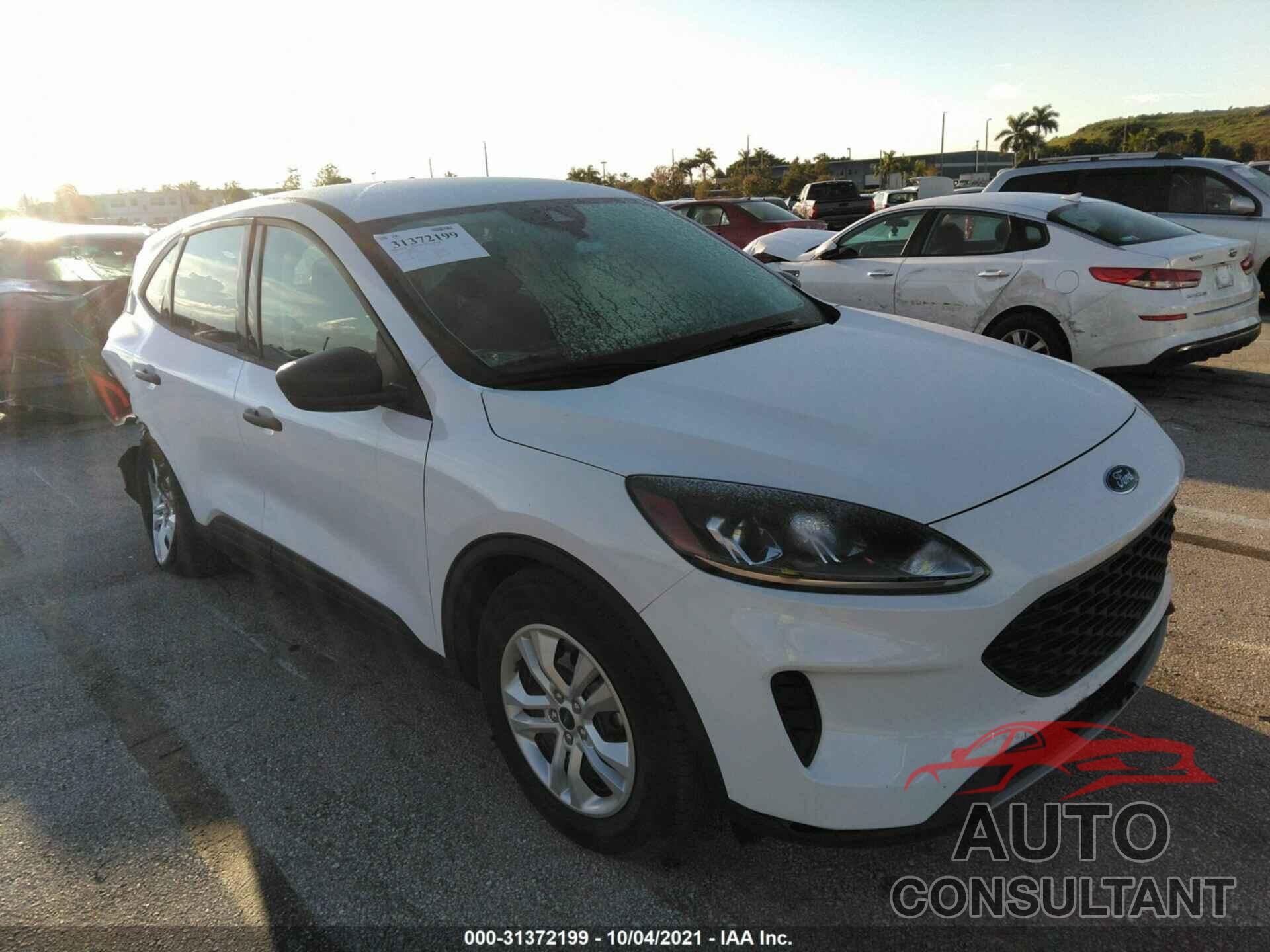 FORD ESCAPE 2021 - 1FMCU0F61MUA36822
