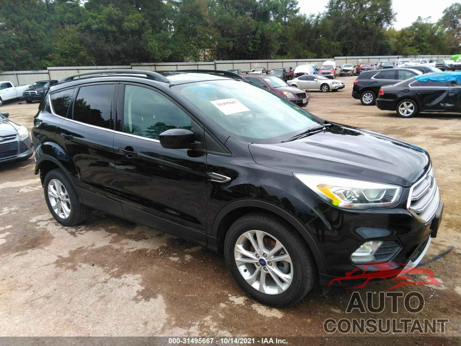 FORD ESCAPE 2017 - 1FMCU0GD5HUE68235