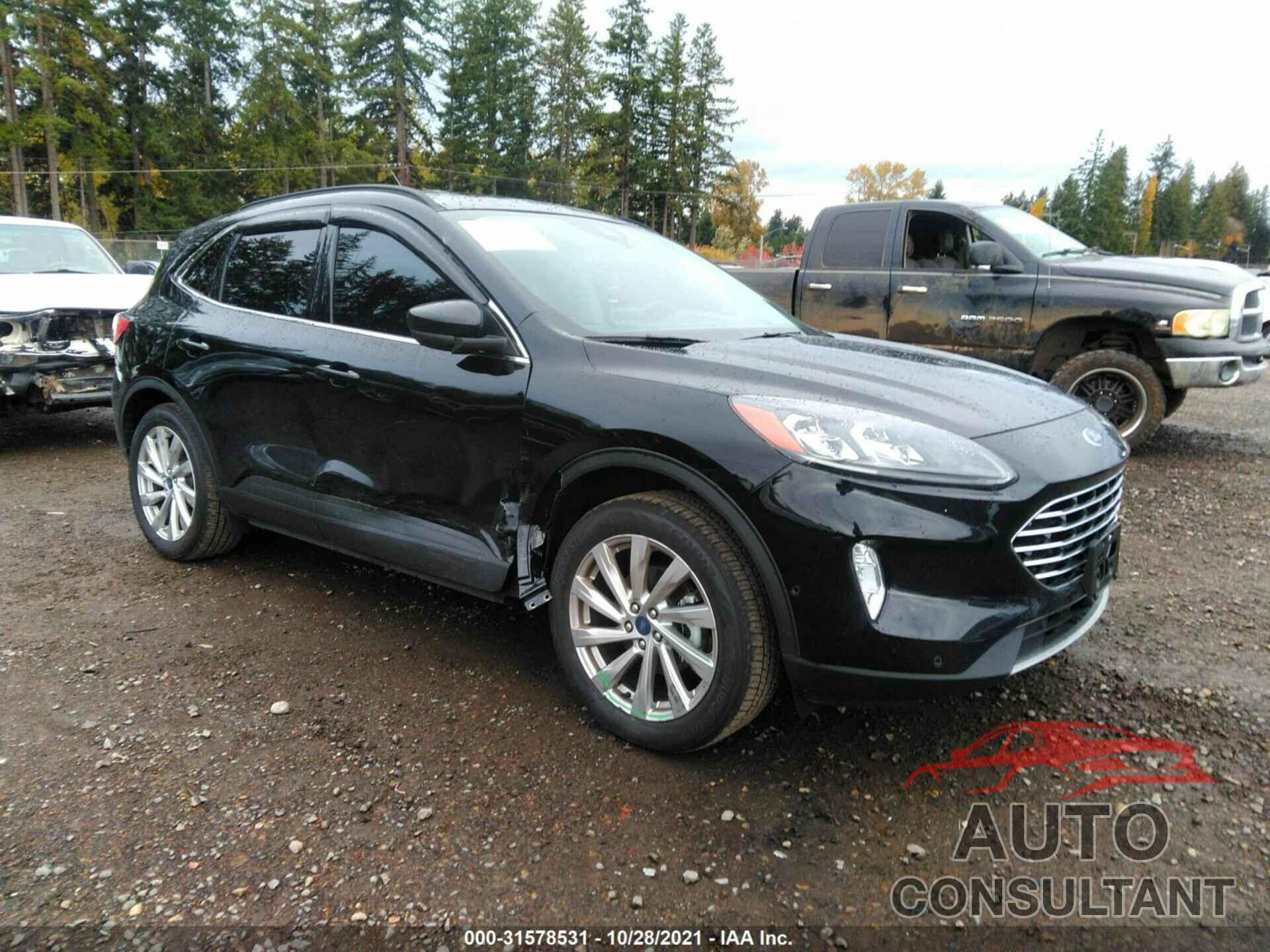 FORD ESCAPE 2021 - 1FMCU9J96MUA13154