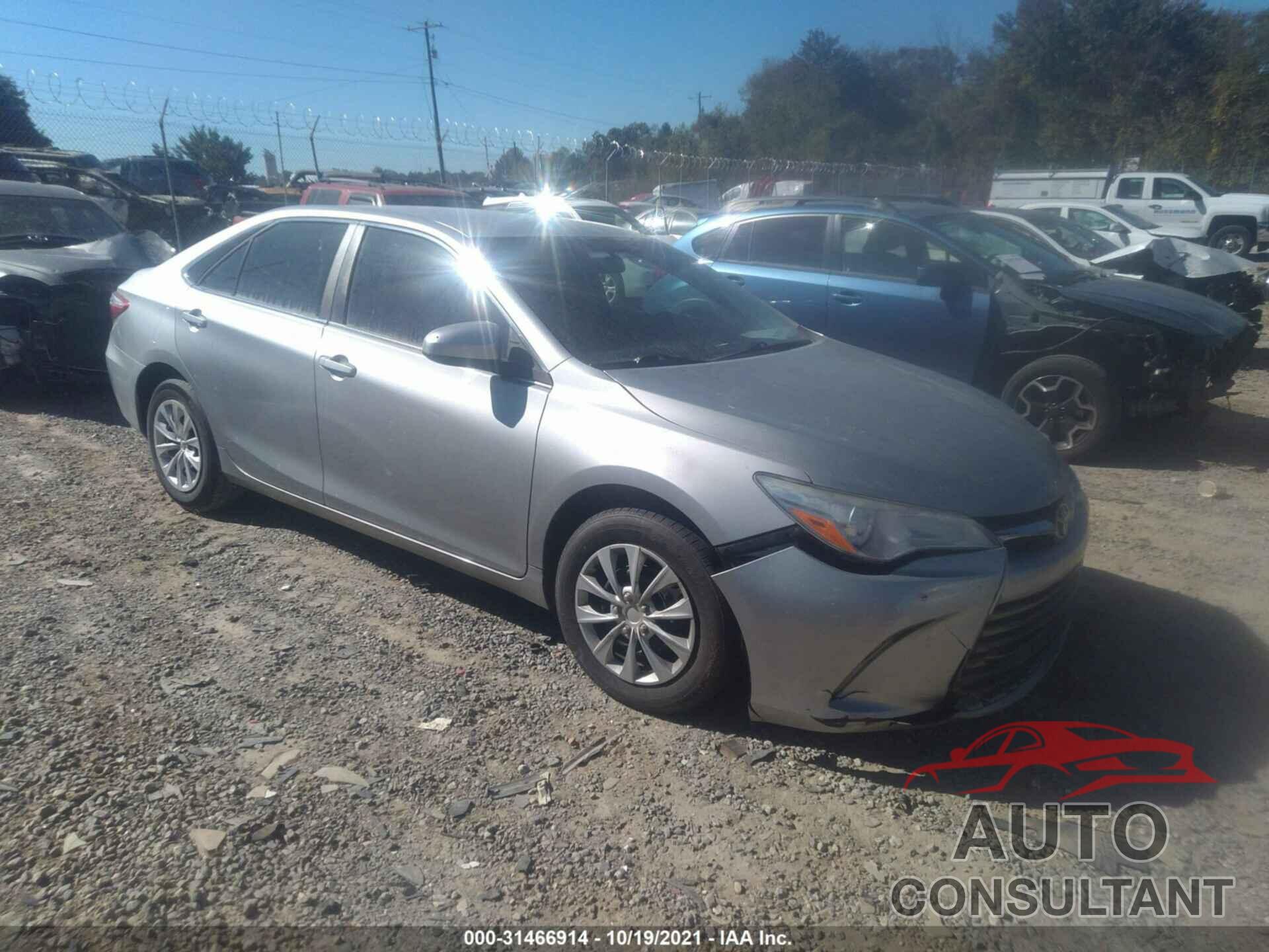 TOYOTA CAMRY 2016 - 4T4BF1FK2GR548334