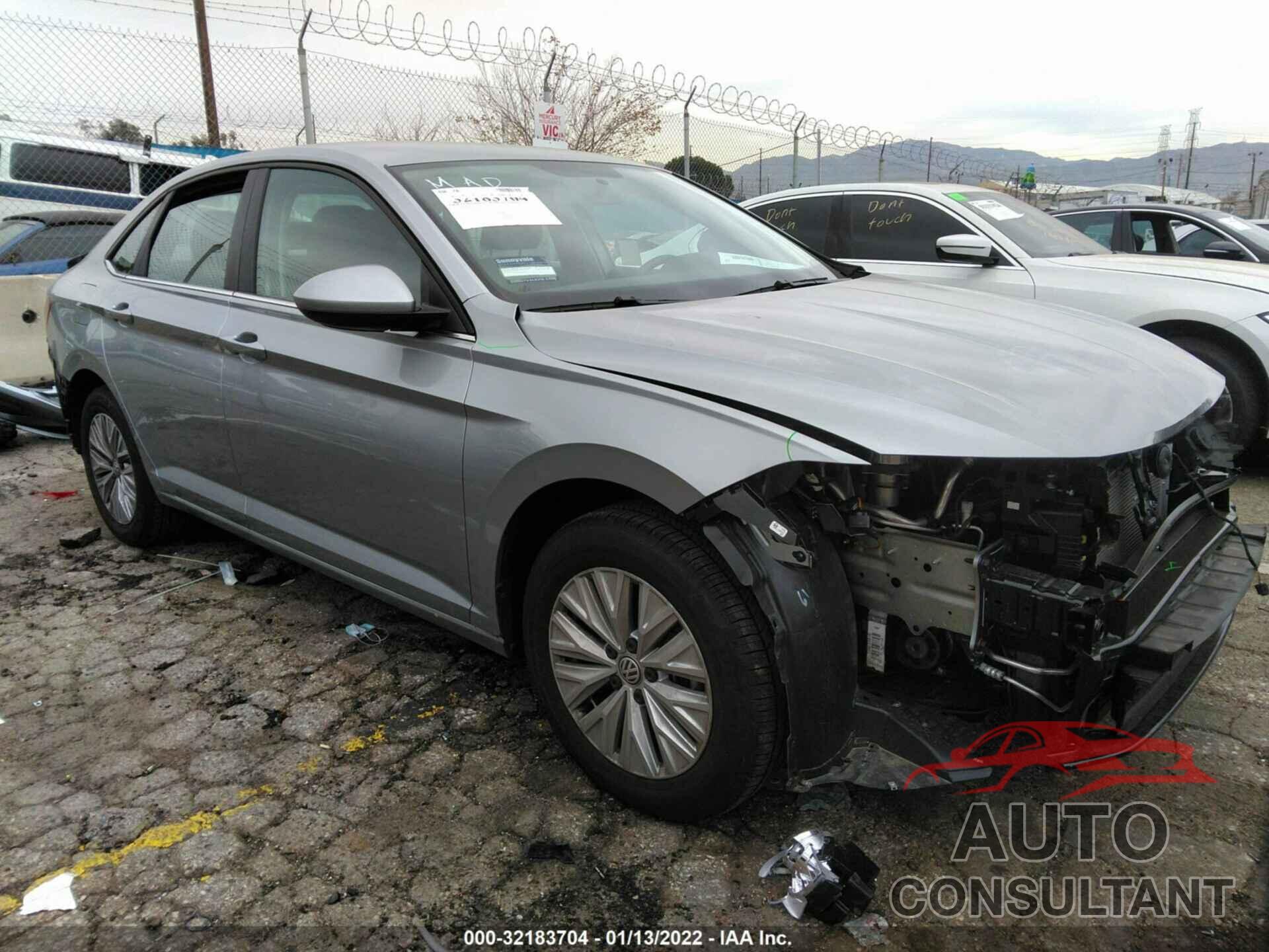 VOLKSWAGEN JETTA 2019 - 3VWC57BU4KM198876