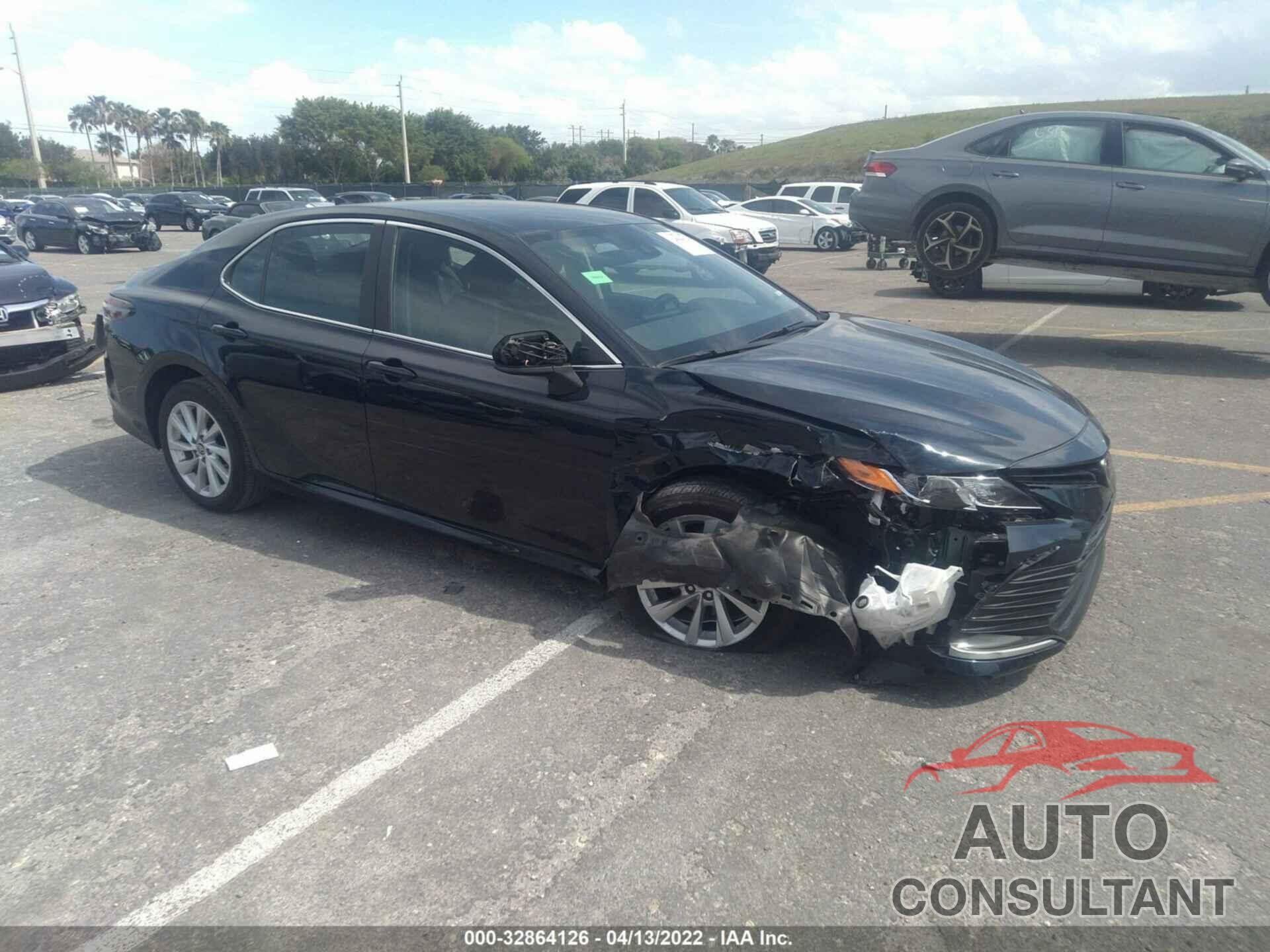 TOYOTA CAMRY 2021 - 4T1C11AK0MU455179