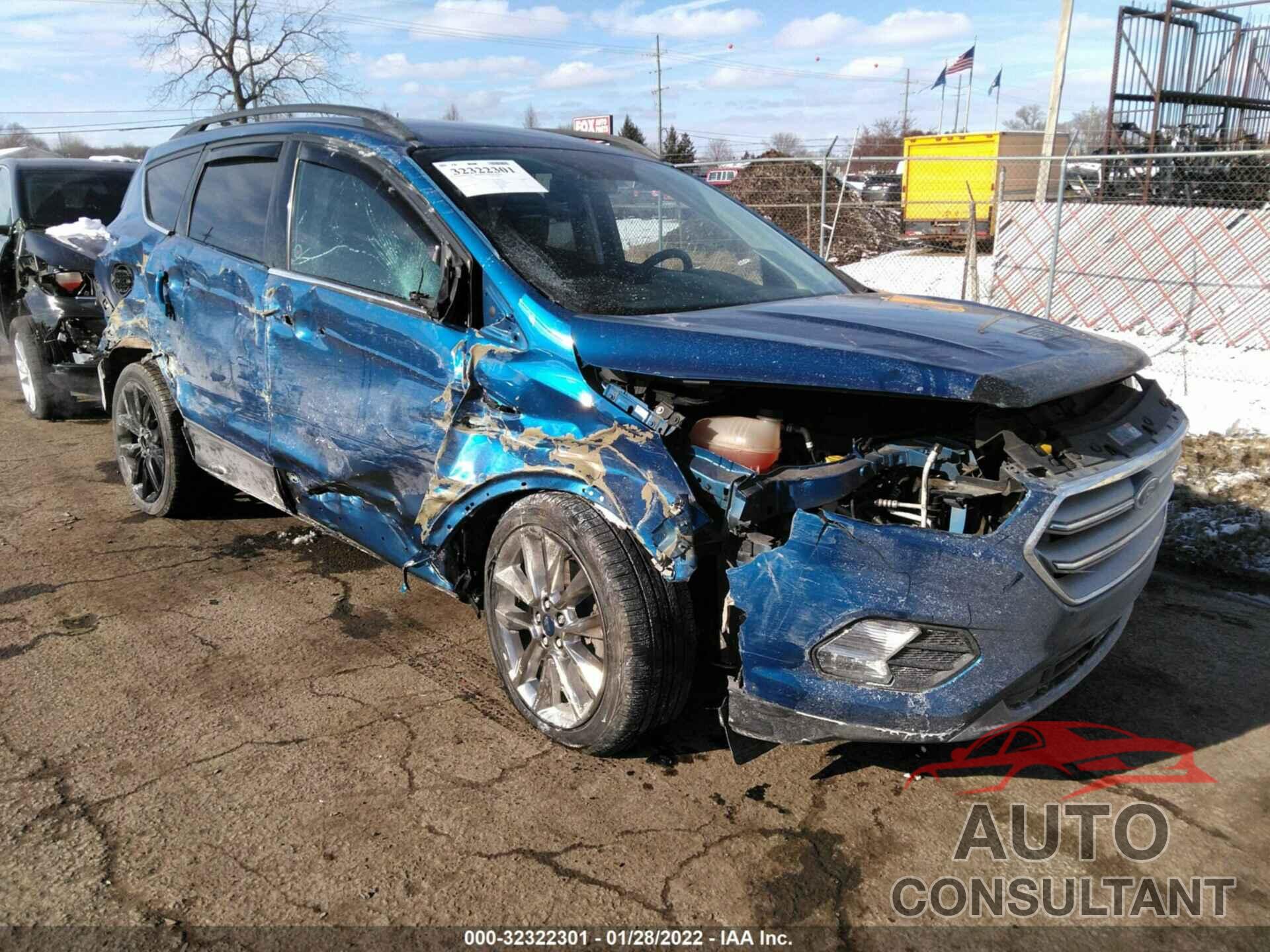 FORD ESCAPE 2017 - 1FMCU9GD9HUA71759