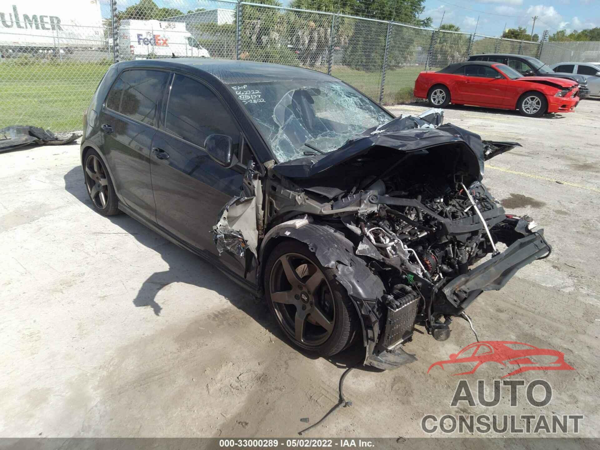VOLKSWAGEN GOLF R 2016 - WVWUF7AU1GW286880