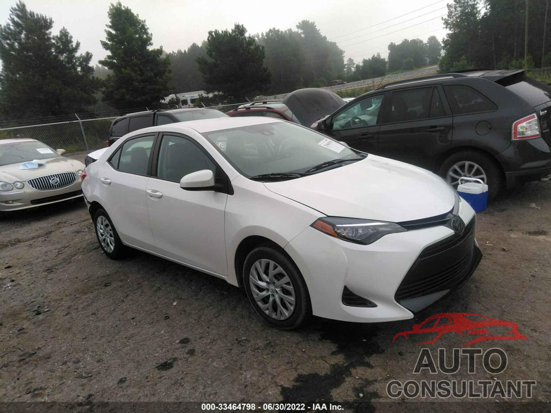 TOYOTA COROLLA 2018 - 5YFBURHE2JP761329